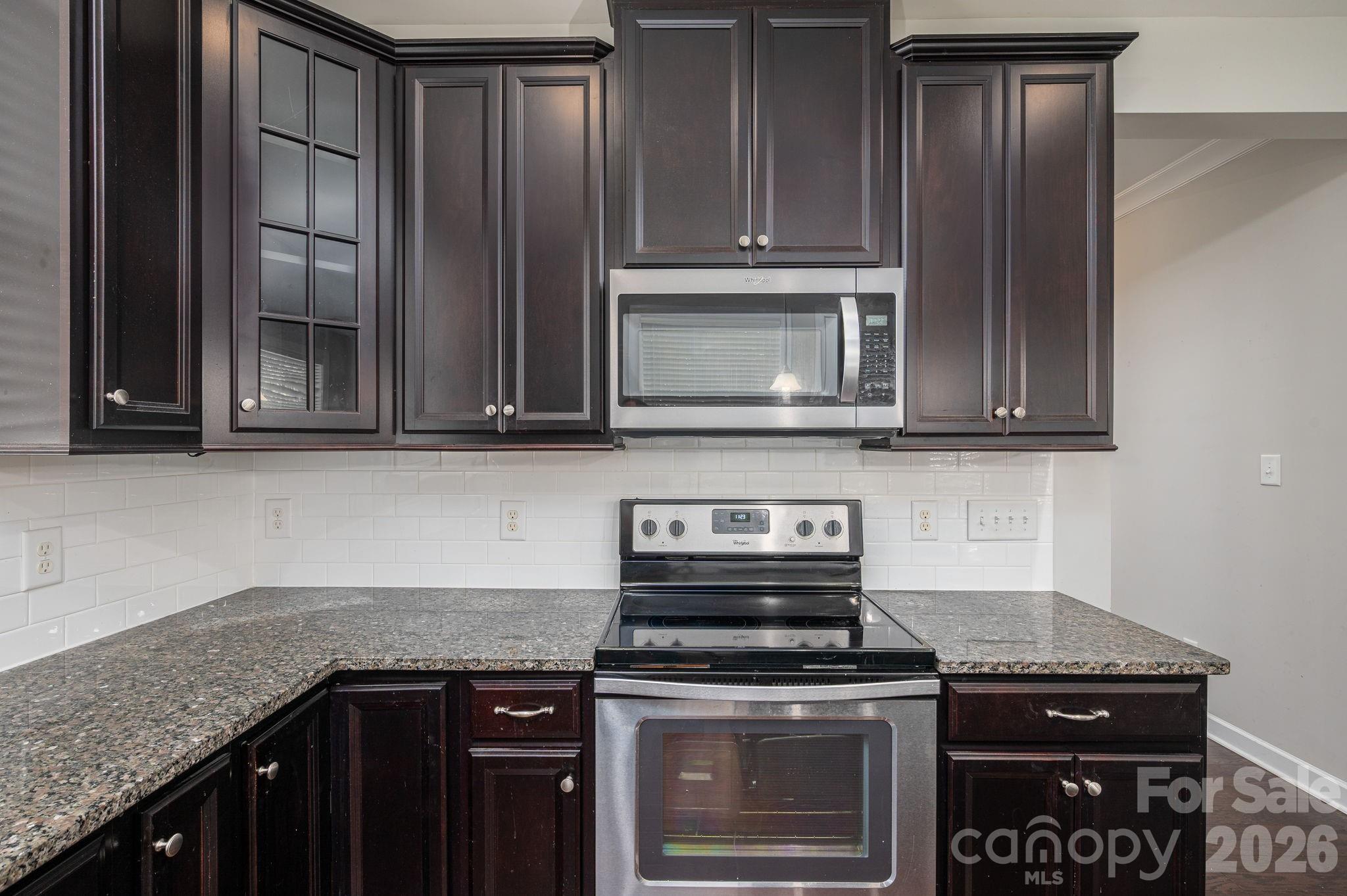 424 Planters Way — Mount Holly
