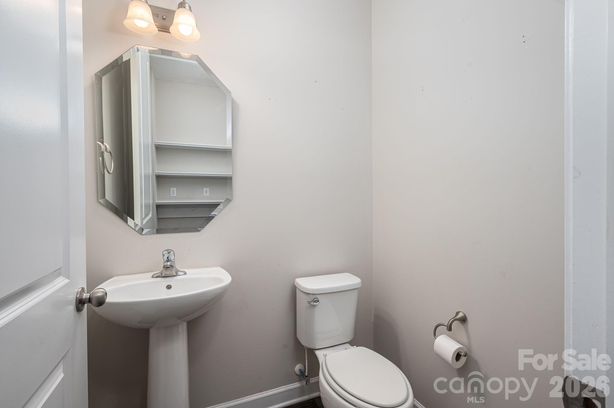 424 Planters Way — Mount Holly