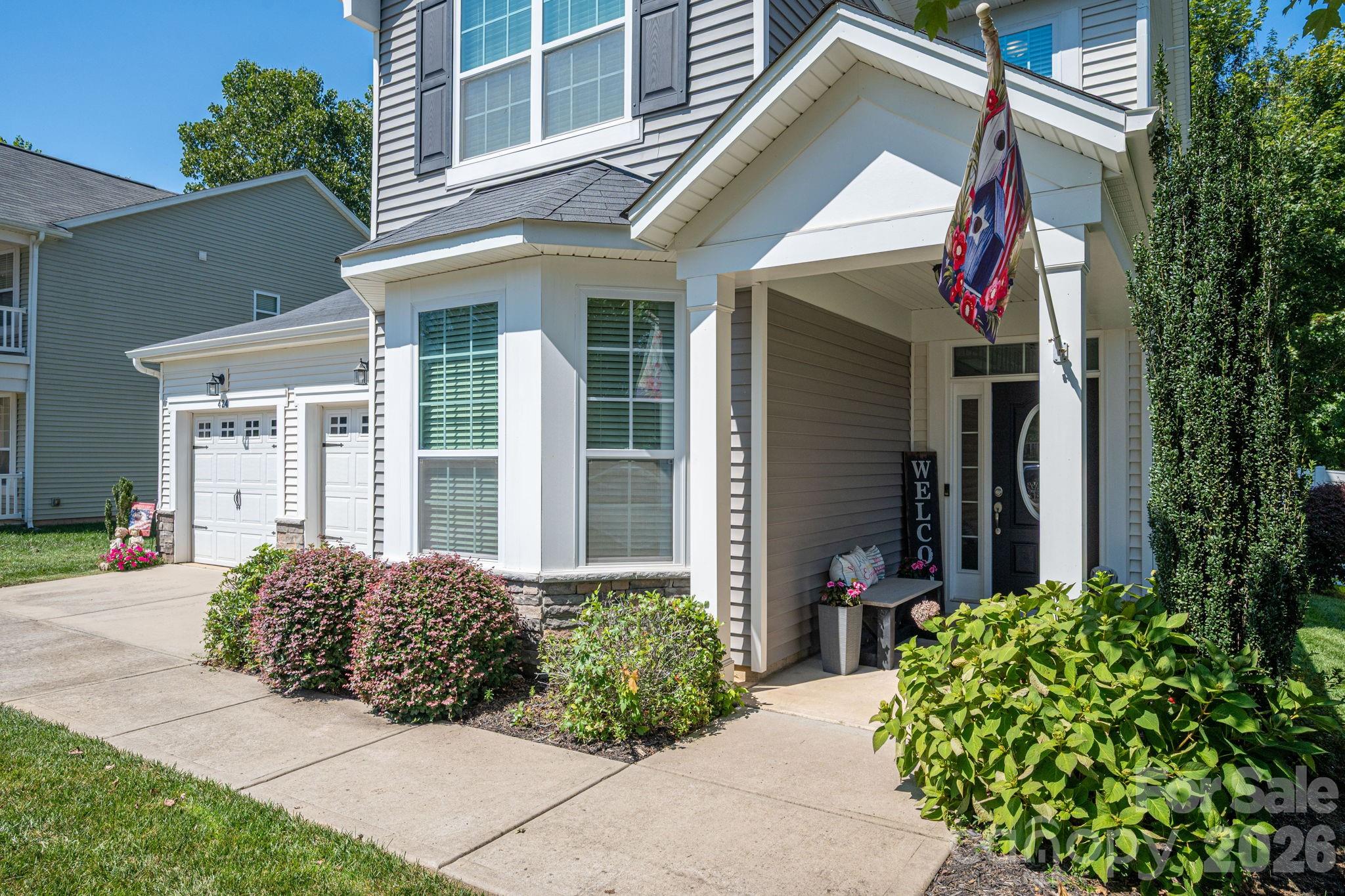 424 Planters Way — Mount Holly
