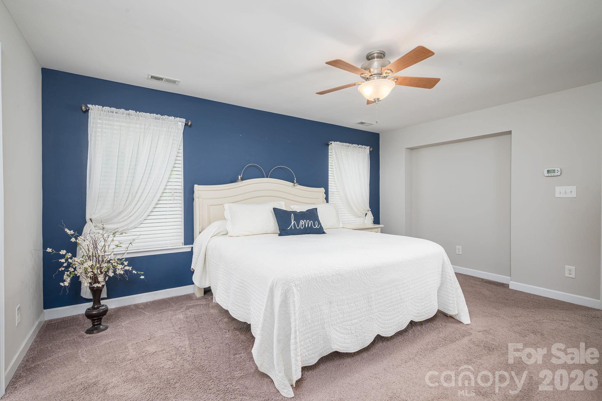 424 Planters Way — Mount Holly