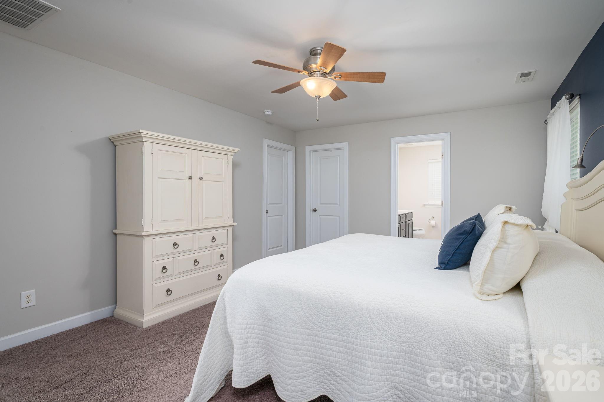 424 Planters Way — Mount Holly