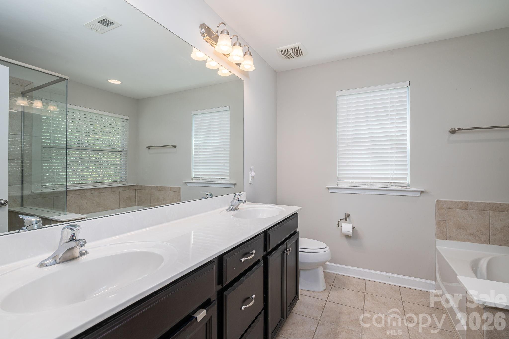 424 Planters Way — Mount Holly