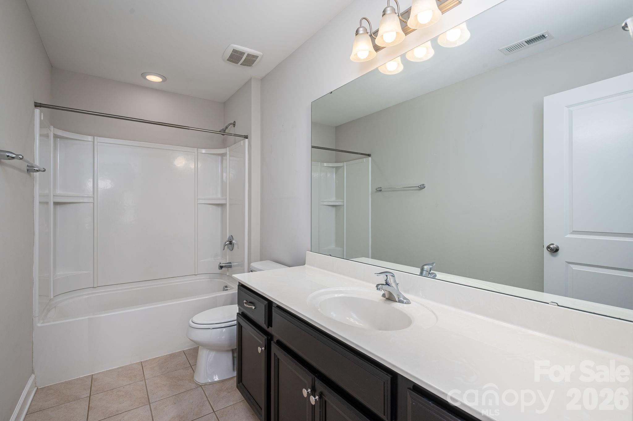 424 Planters Way — Mount Holly