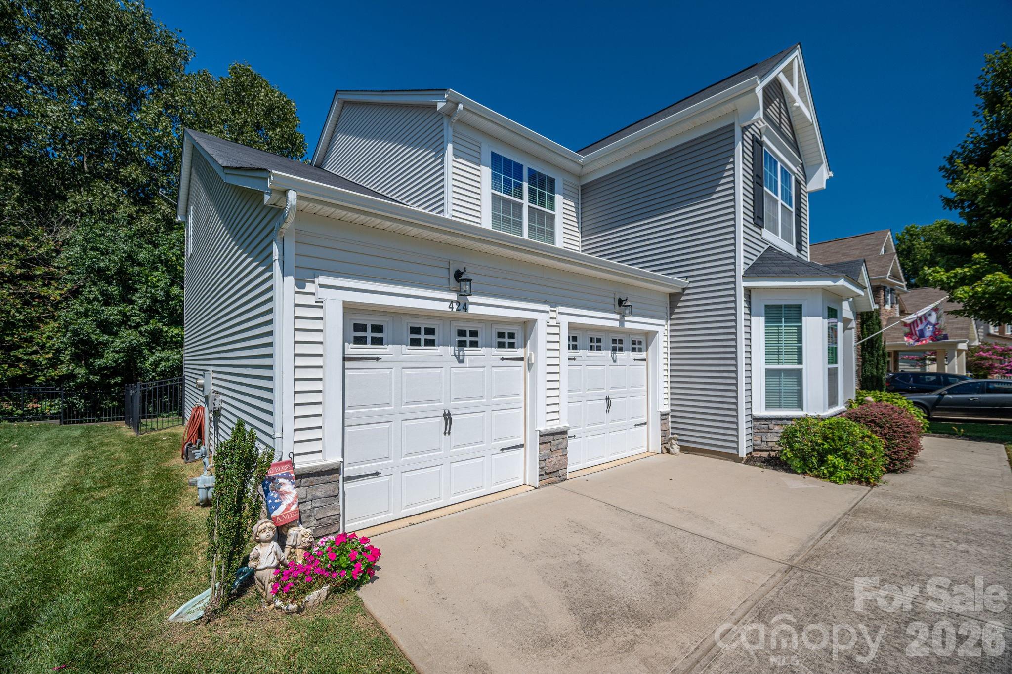 424 Planters Way — Mount Holly