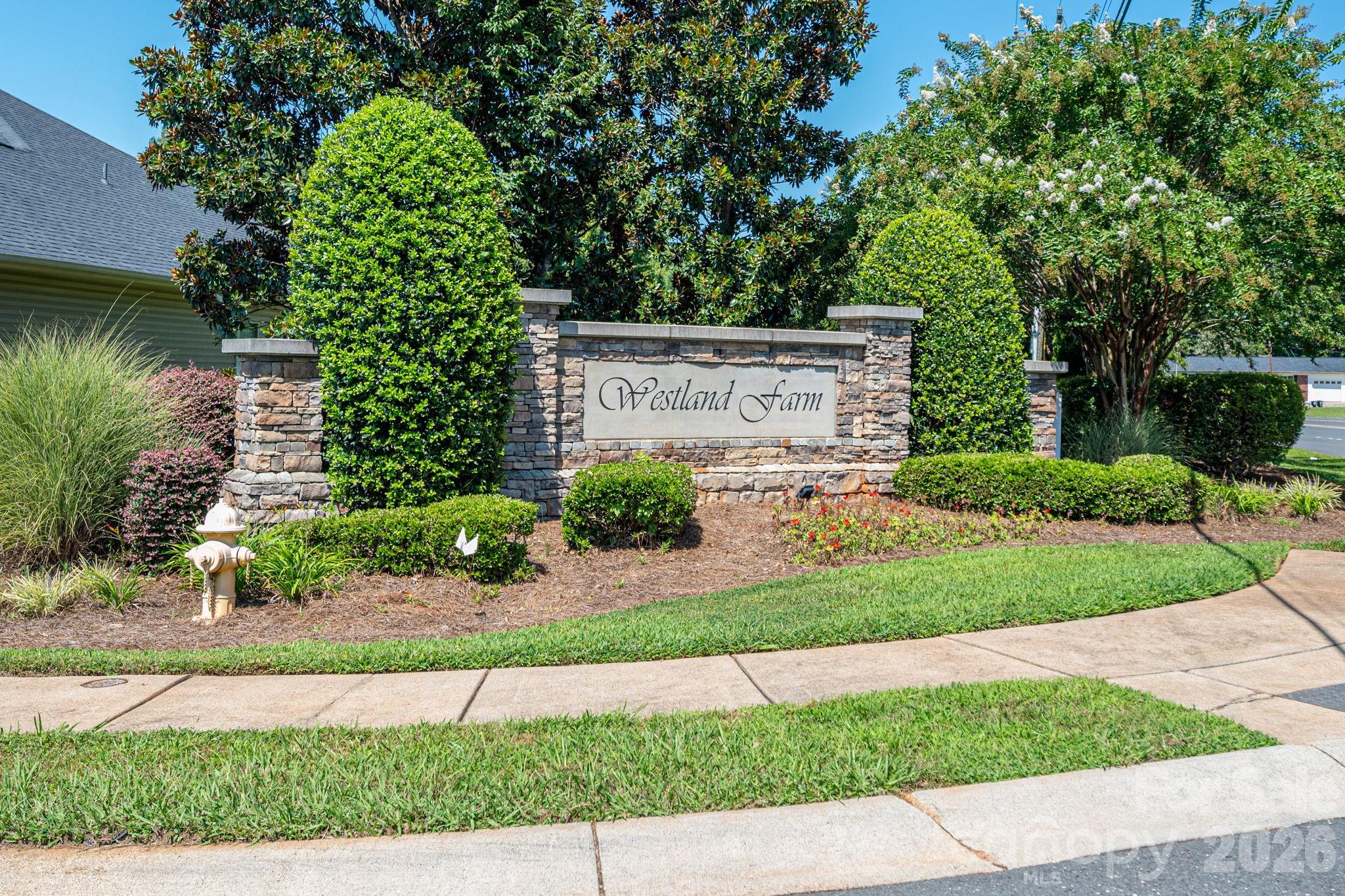 424 Planters Way — Mount Holly