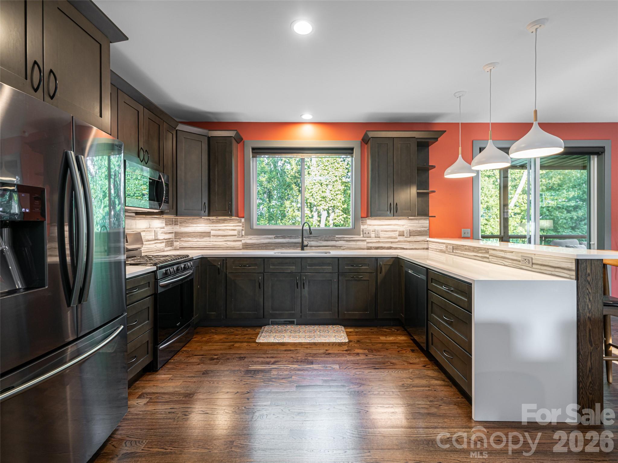 158 Riverview Drive — Asheville