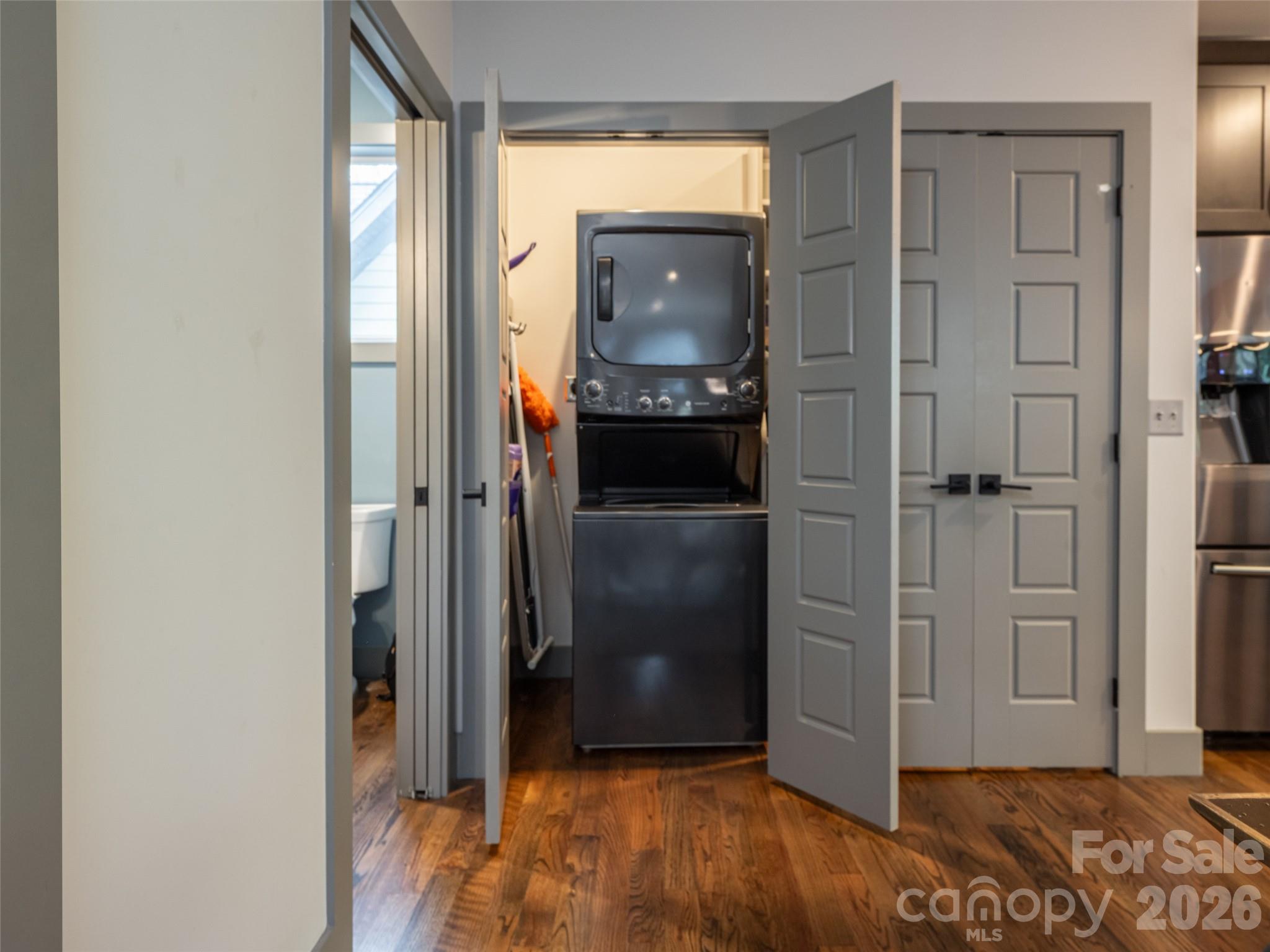 158 Riverview Drive — Asheville