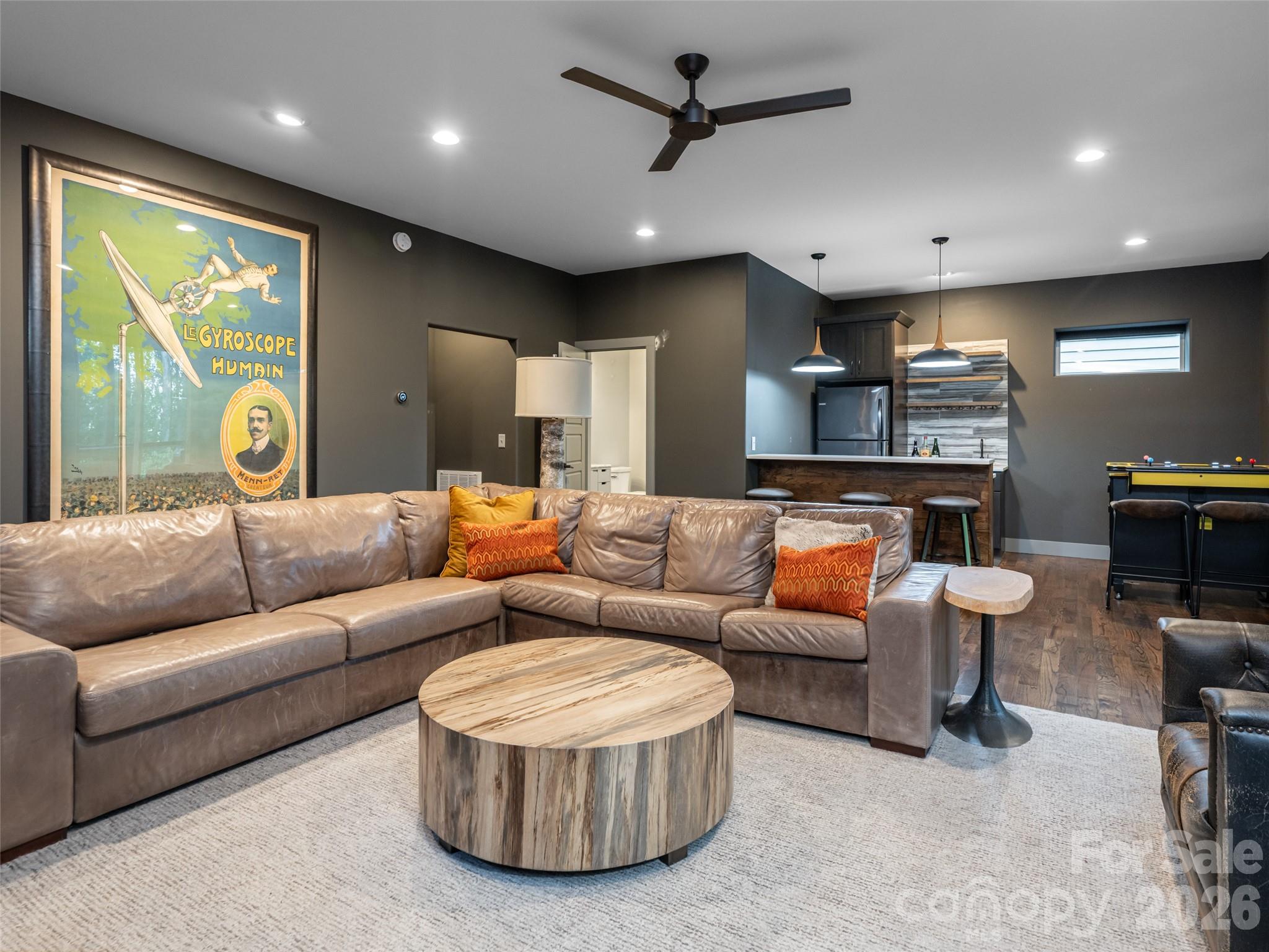 158 Riverview Drive — Asheville