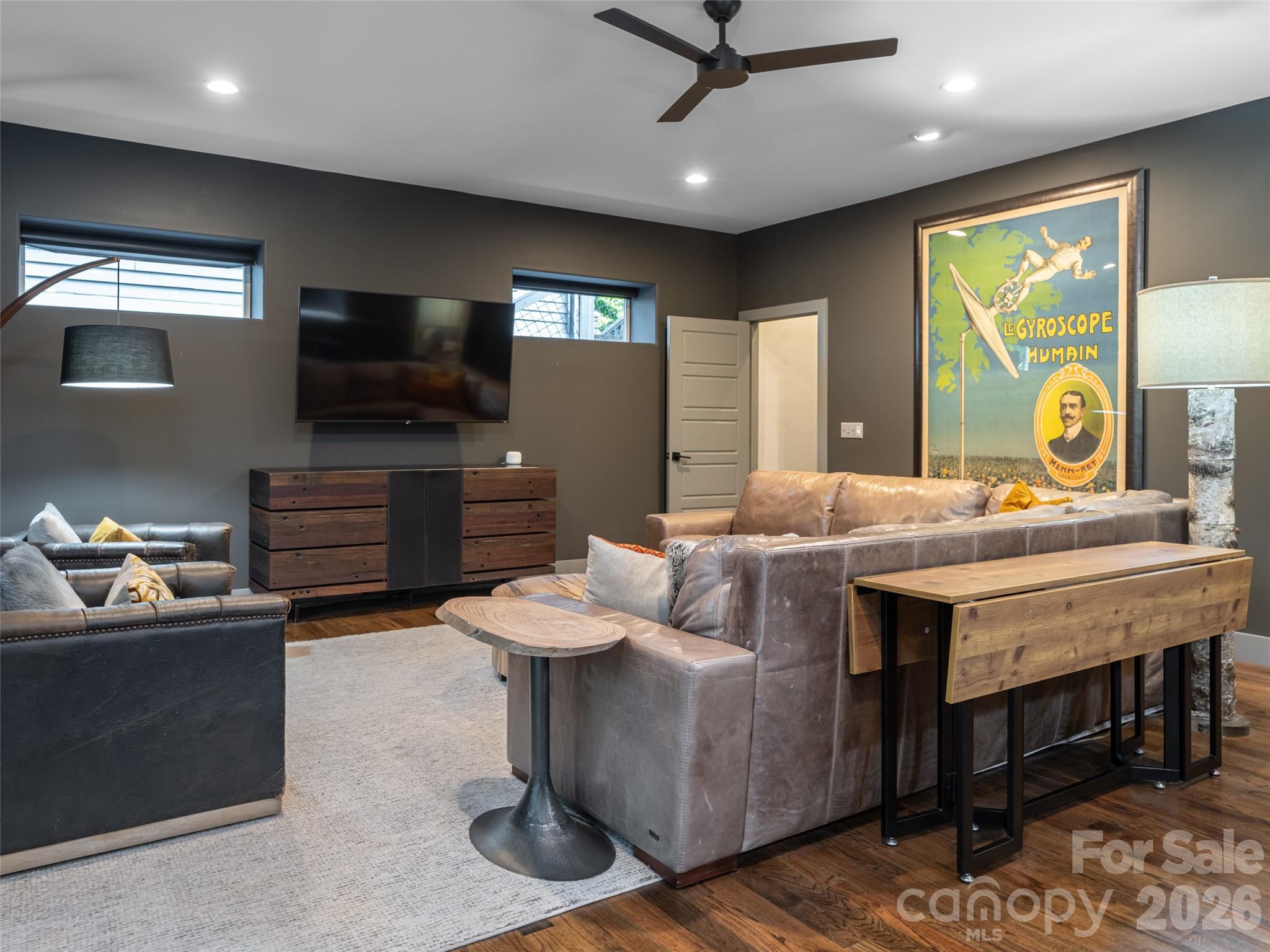 158 Riverview Drive — Asheville