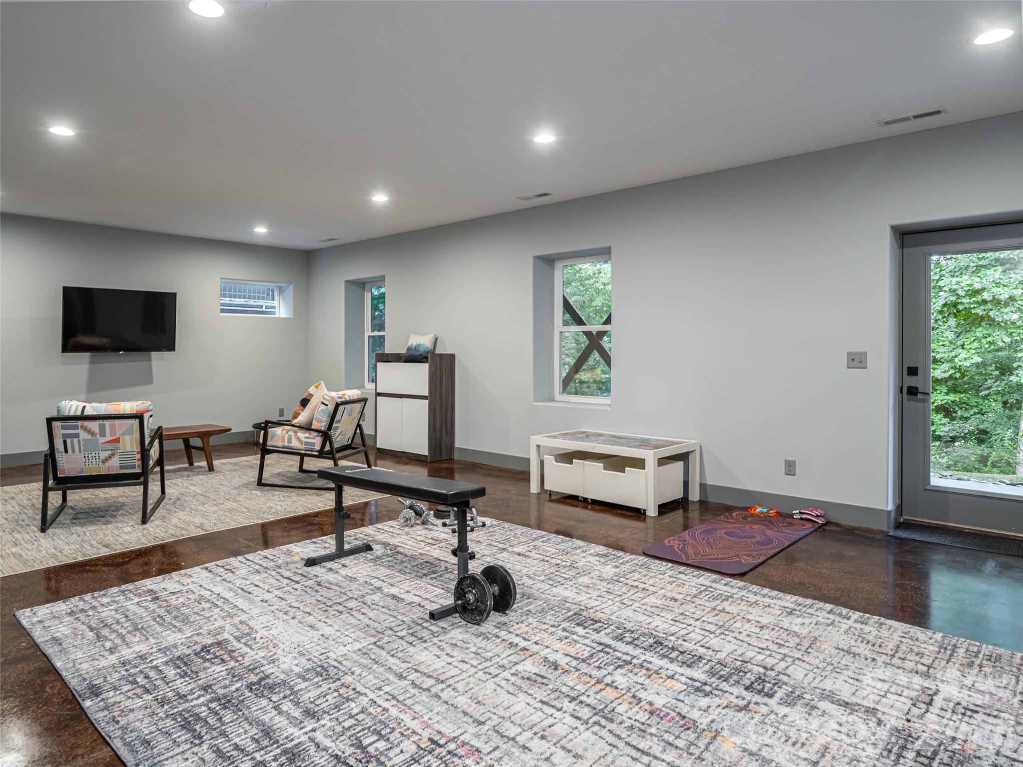 158 Riverview Drive — Asheville