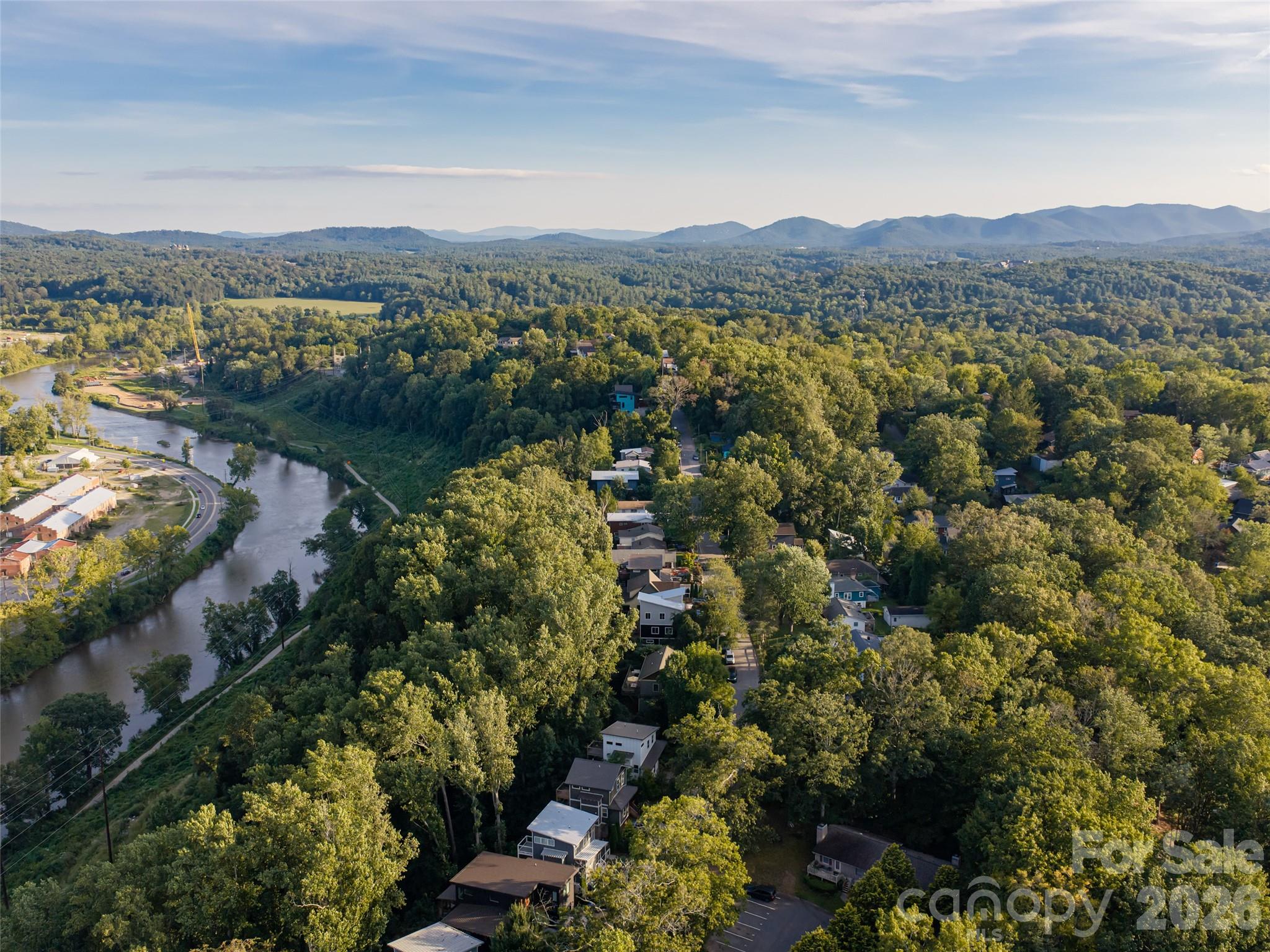 158 Riverview Drive — Asheville