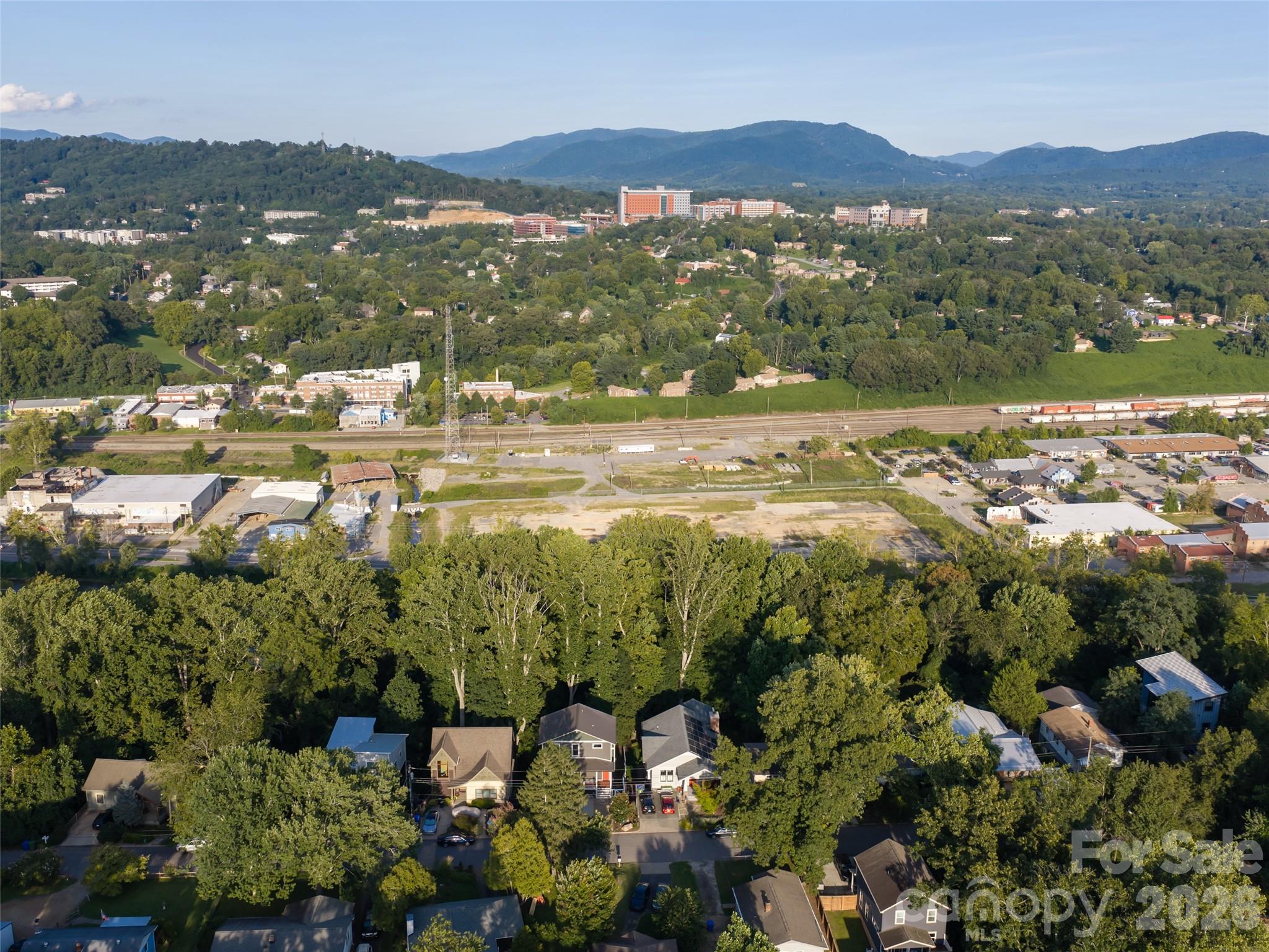 158 Riverview Drive — Asheville