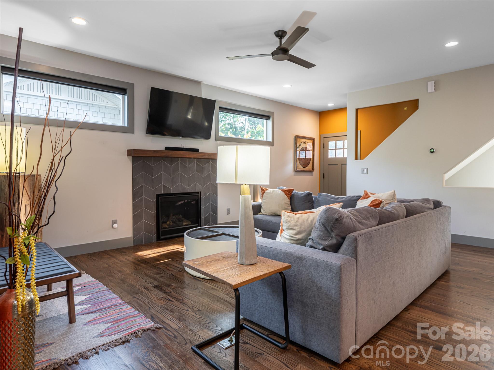 158 Riverview Drive — Asheville