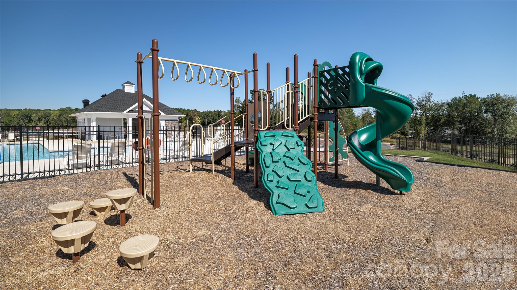 15028 Murrelet Way — Charlotte