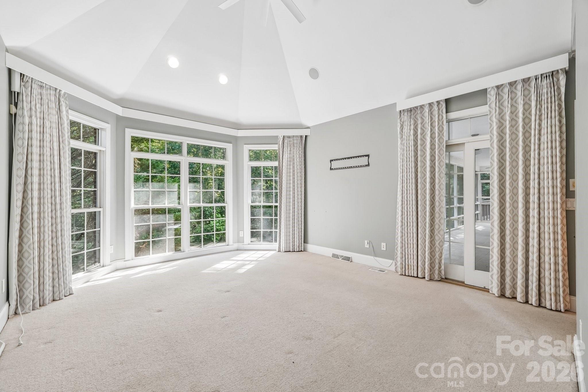 5505 Hickory Leaf Court — Mount Holly