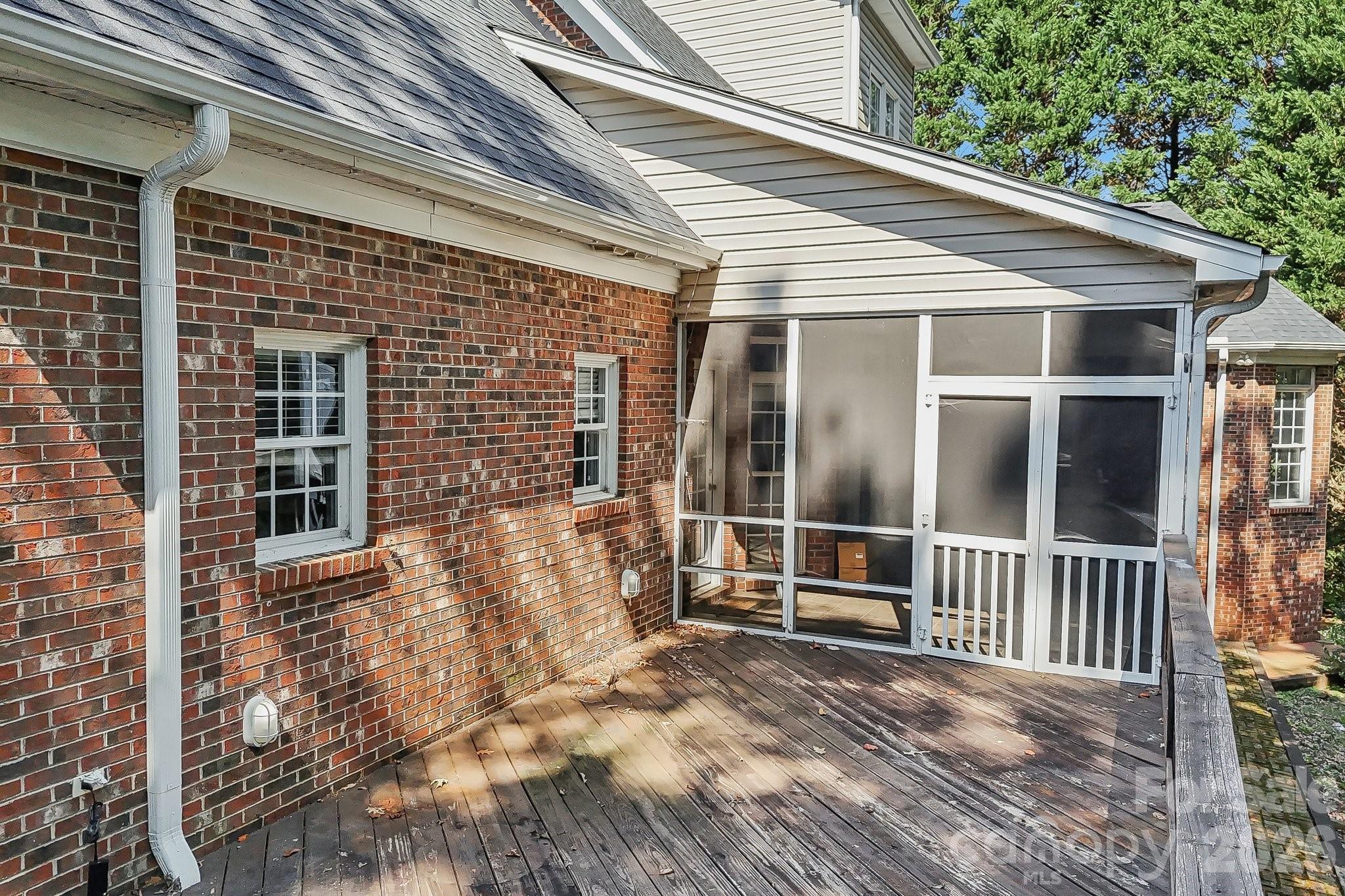 5505 Hickory Leaf Court — Mount Holly