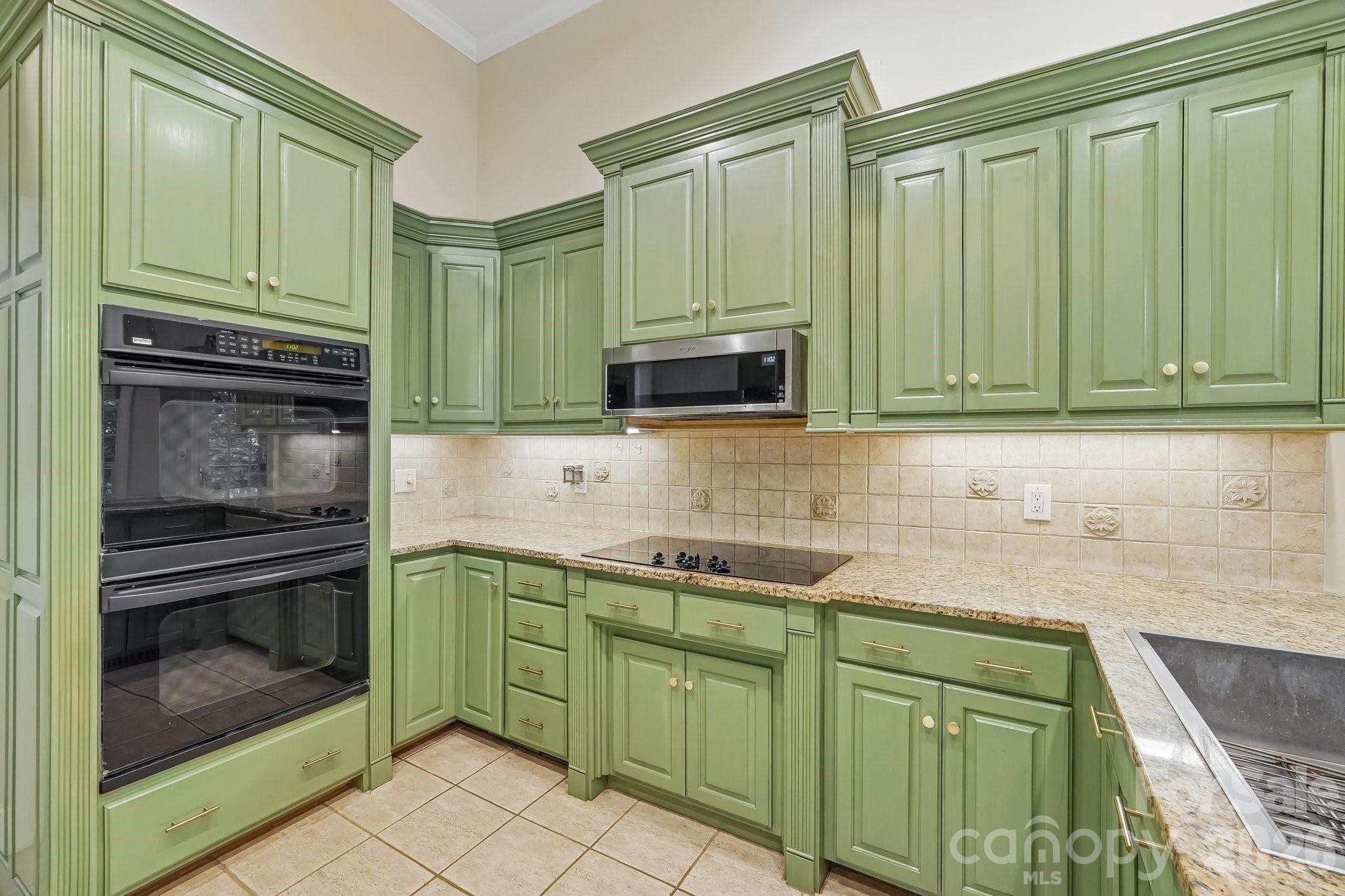 5505 Hickory Leaf Court — Mount Holly