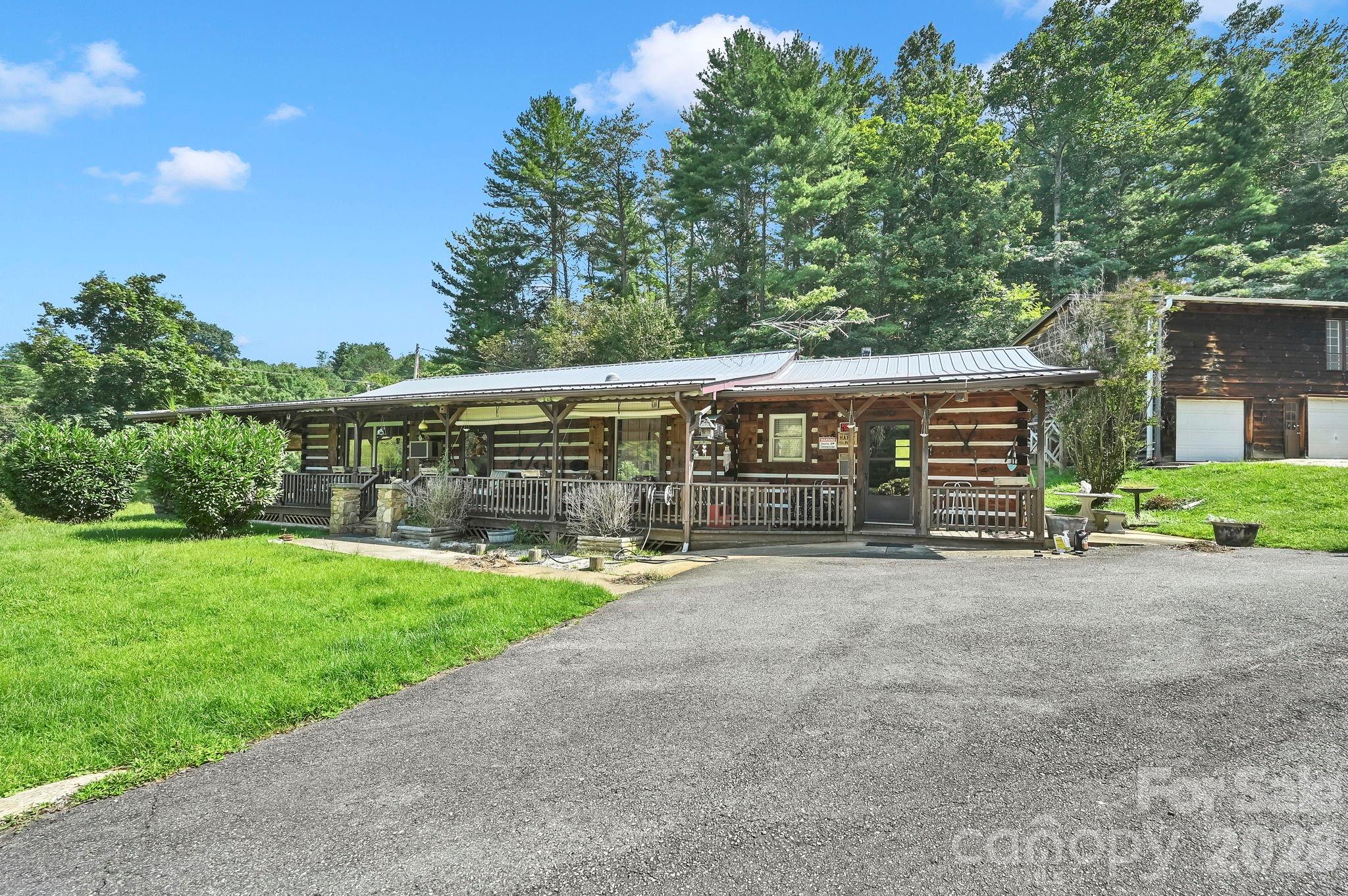 3421 & 3423 Rector Corner Road — Marshall