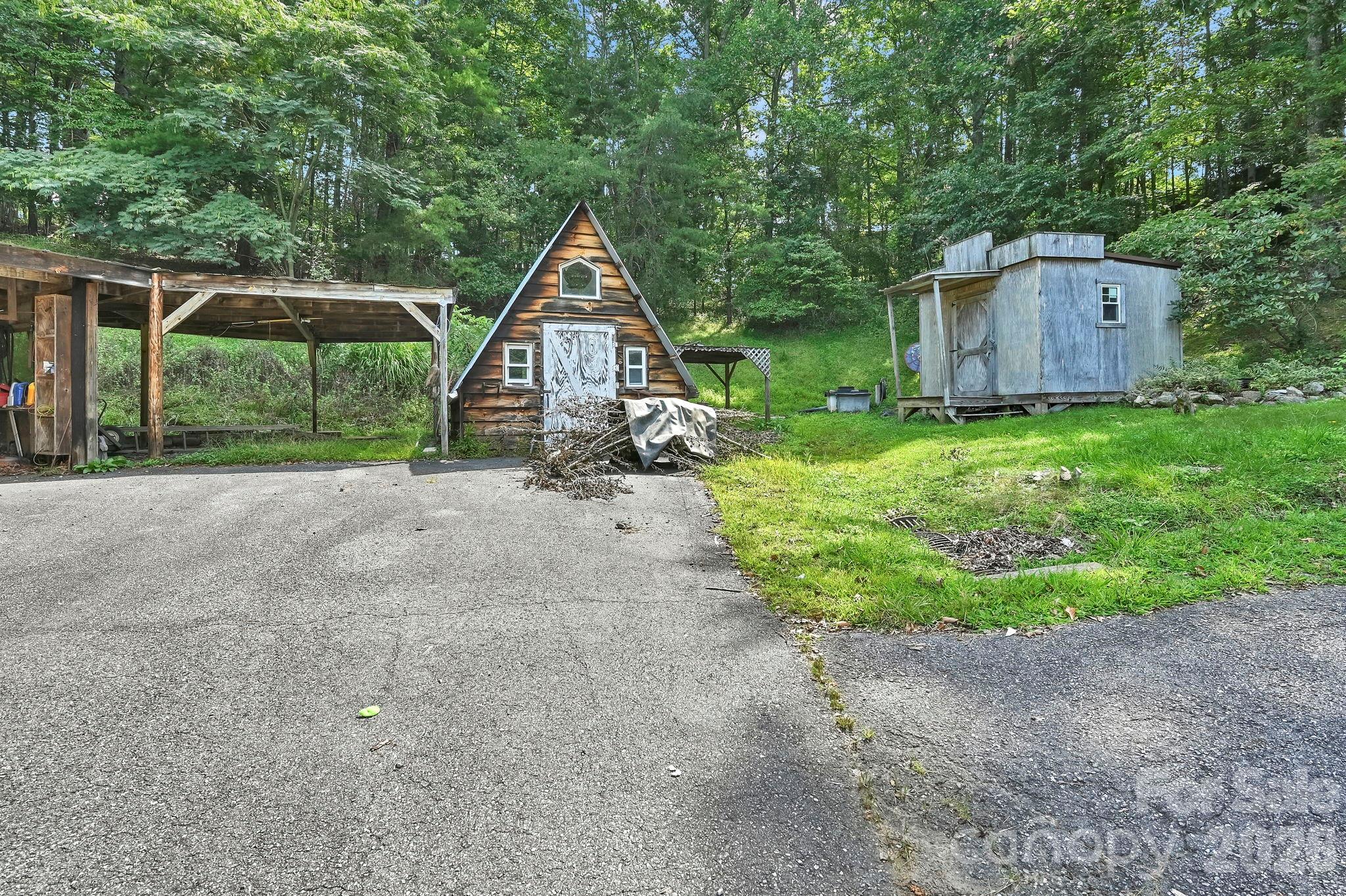 3421 & 3423 Rector Corner Road — Marshall
