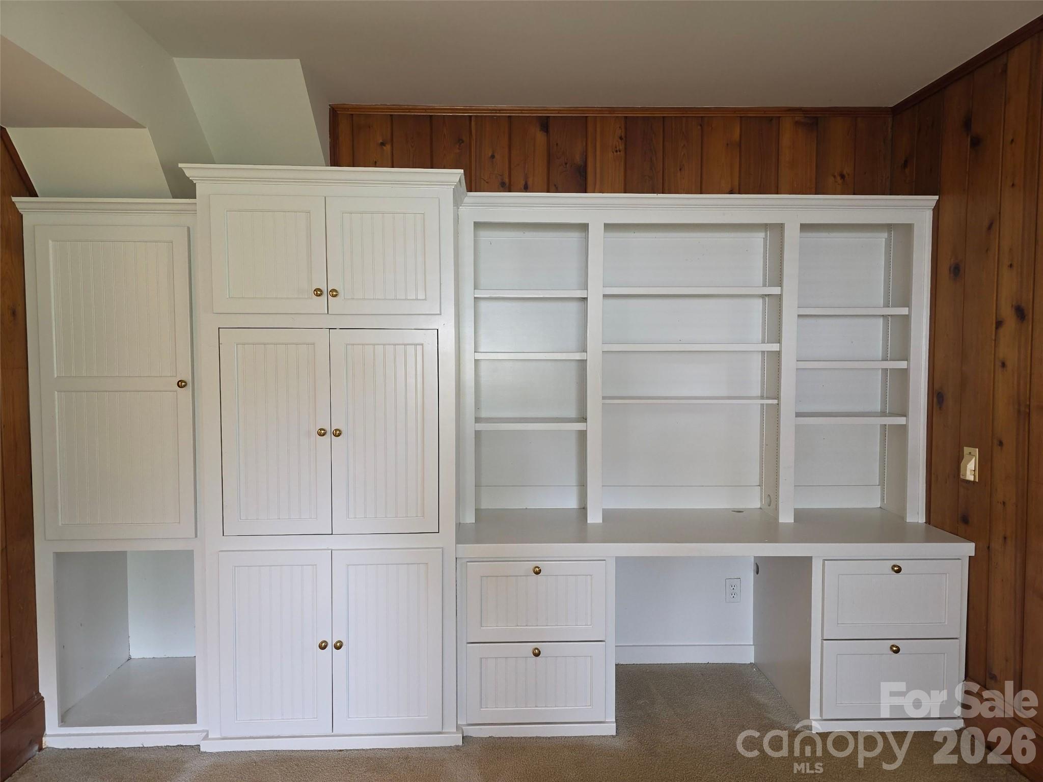 7600 Woodstream Drive — Charlotte
