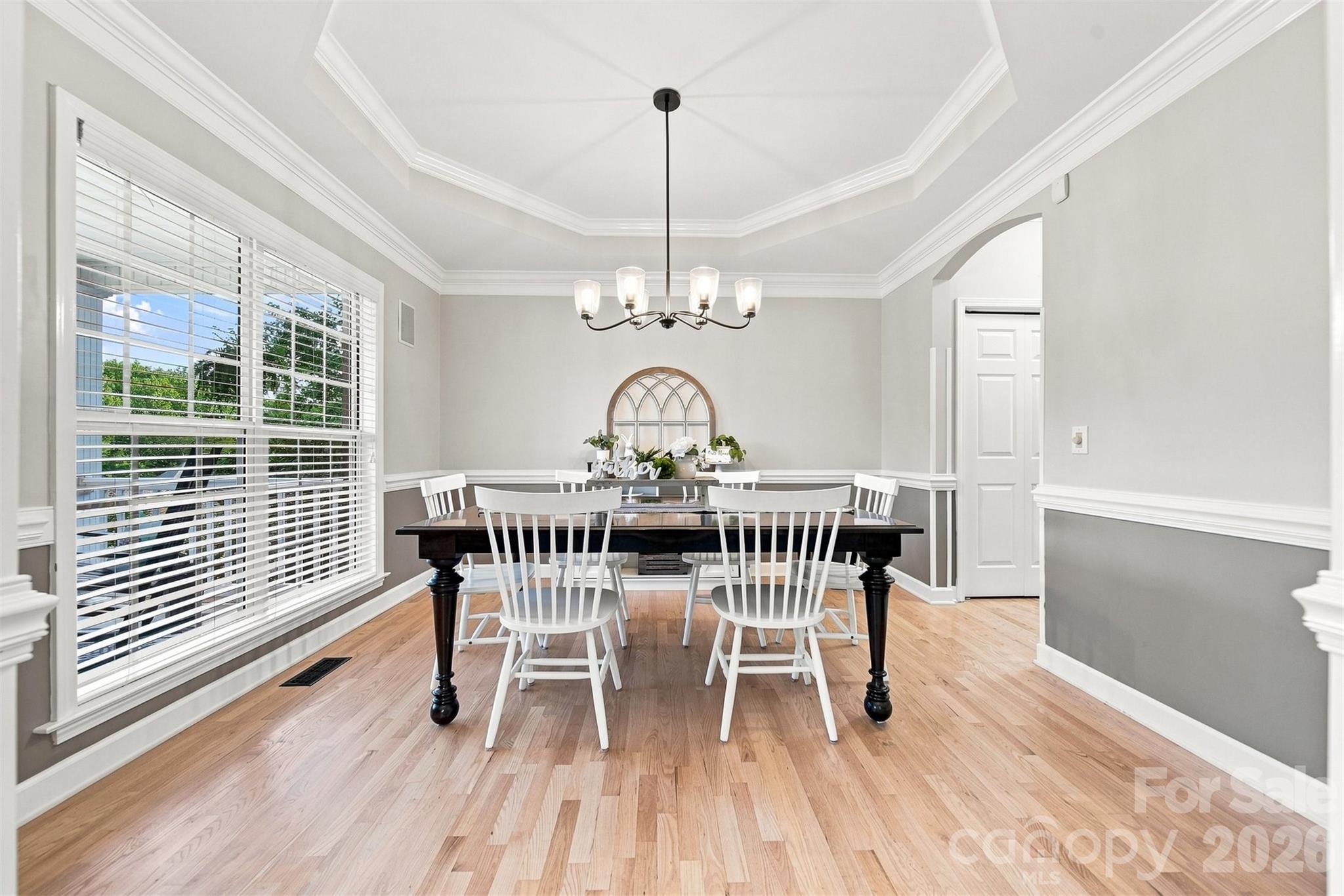 1221 Willow Creek Drive — Newton