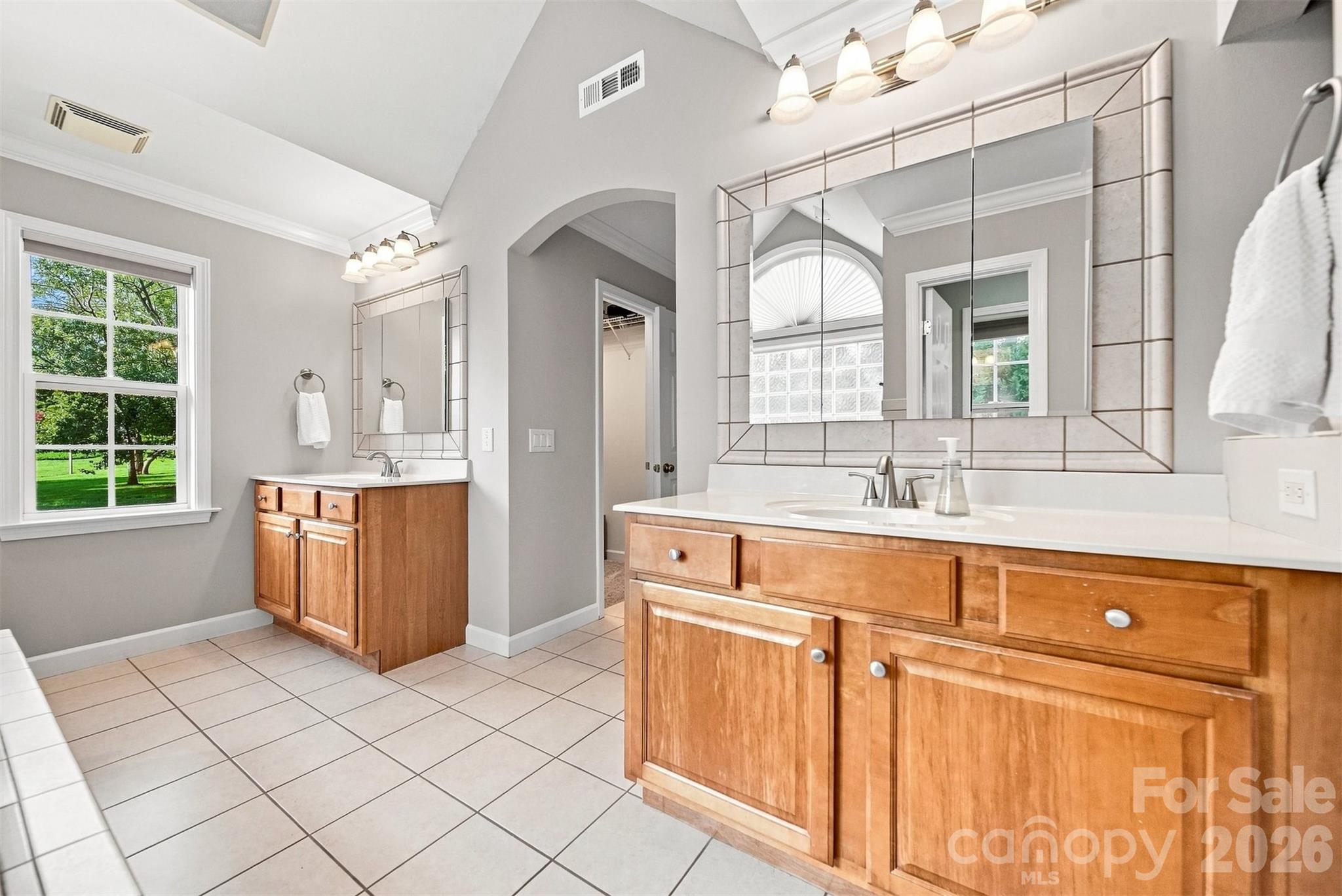 1221 Willow Creek Drive — Newton
