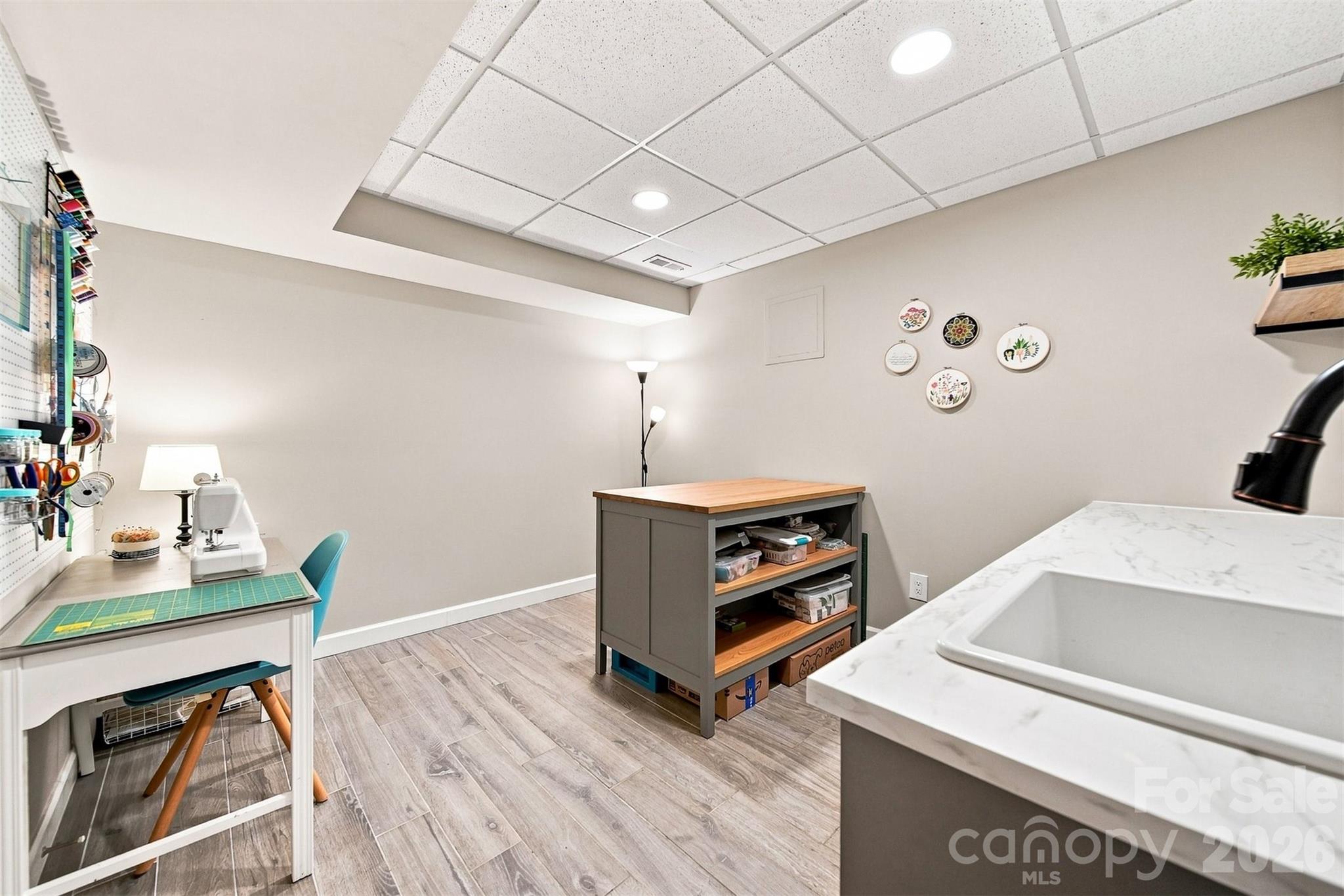 1221 Willow Creek Drive — Newton