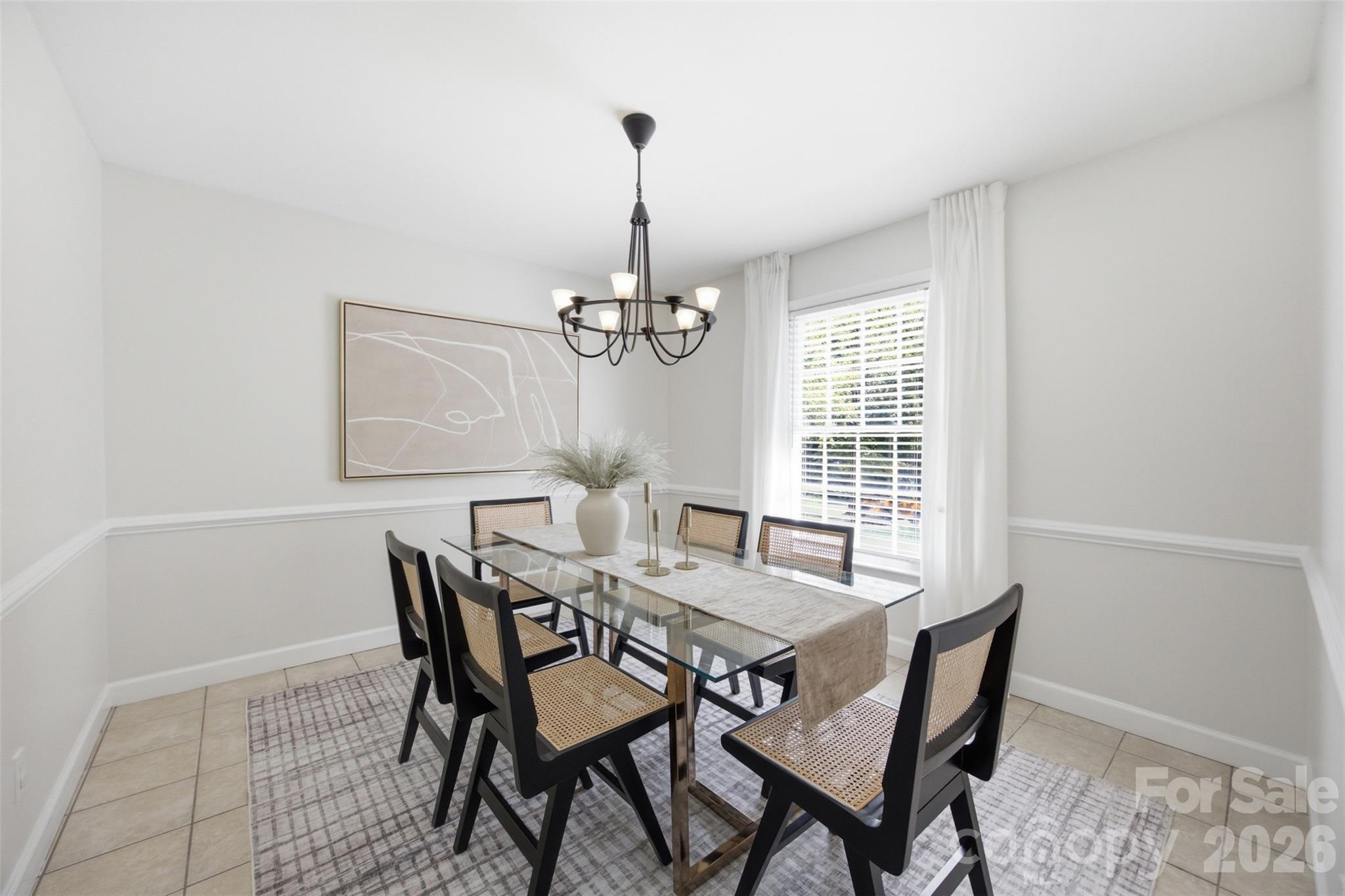 815 Lakeside Circle — Lancaster