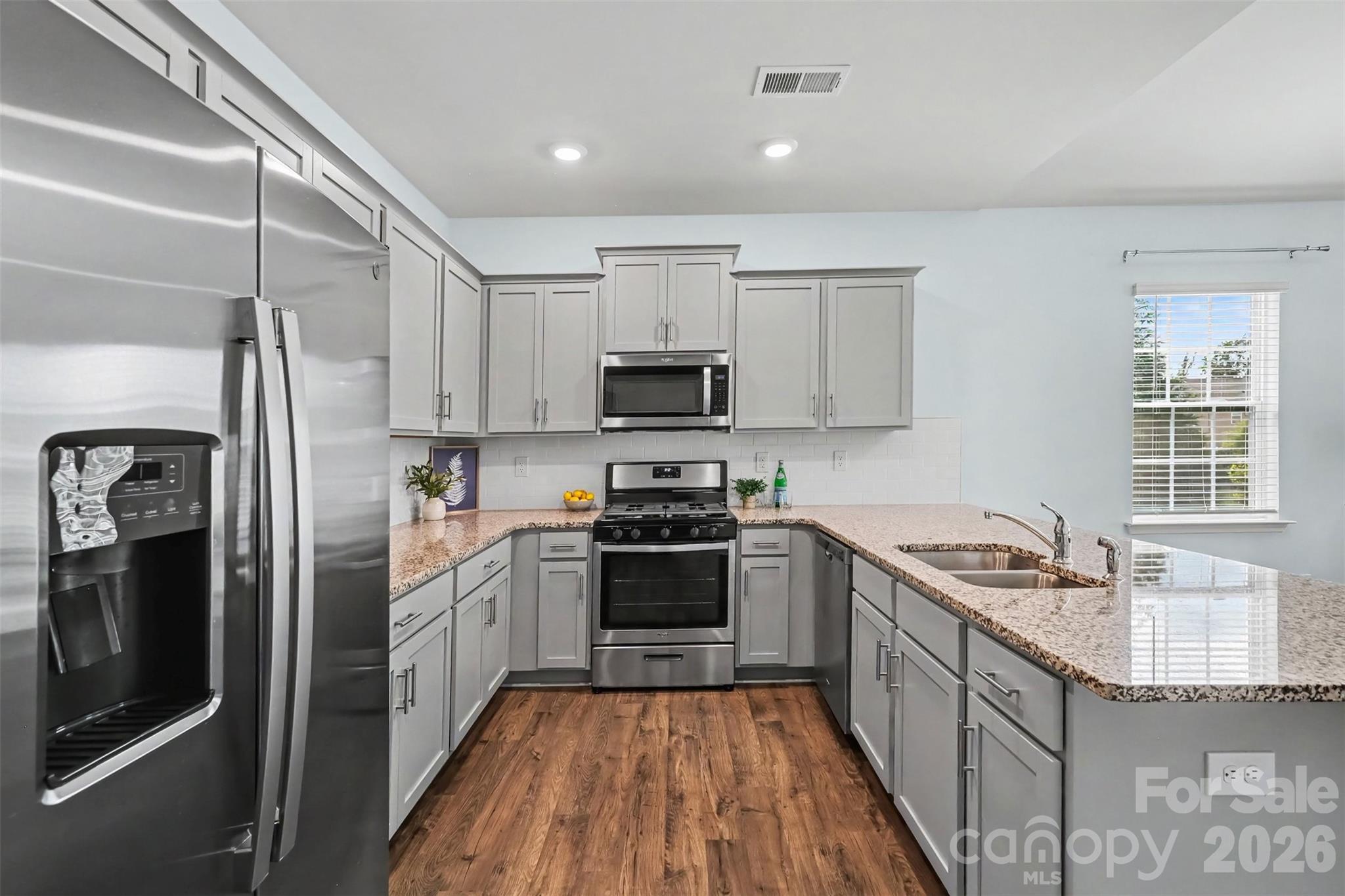 7594 Stonehouse Drive — Gastonia
