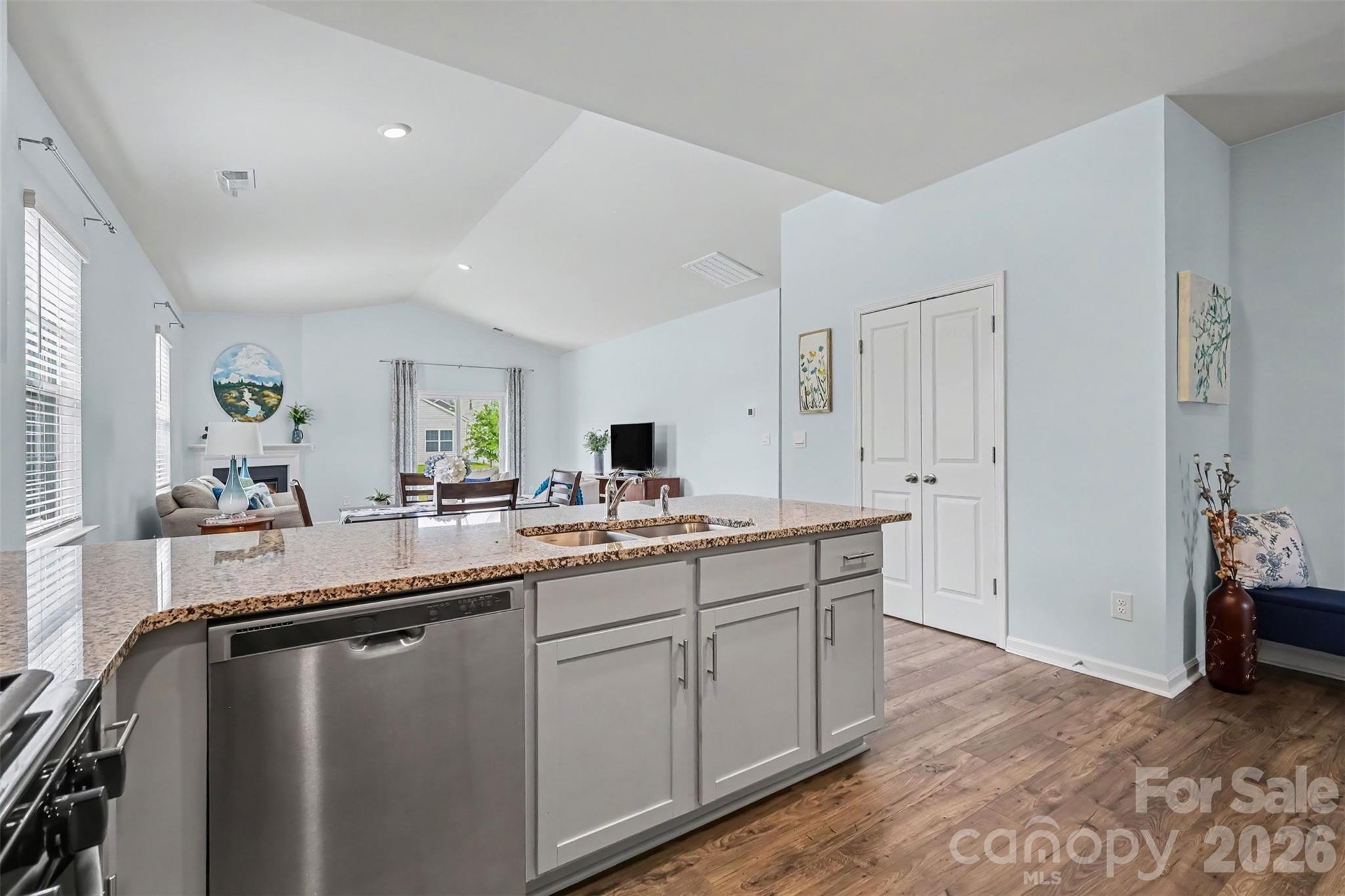 7594 Stonehouse Drive — Gastonia