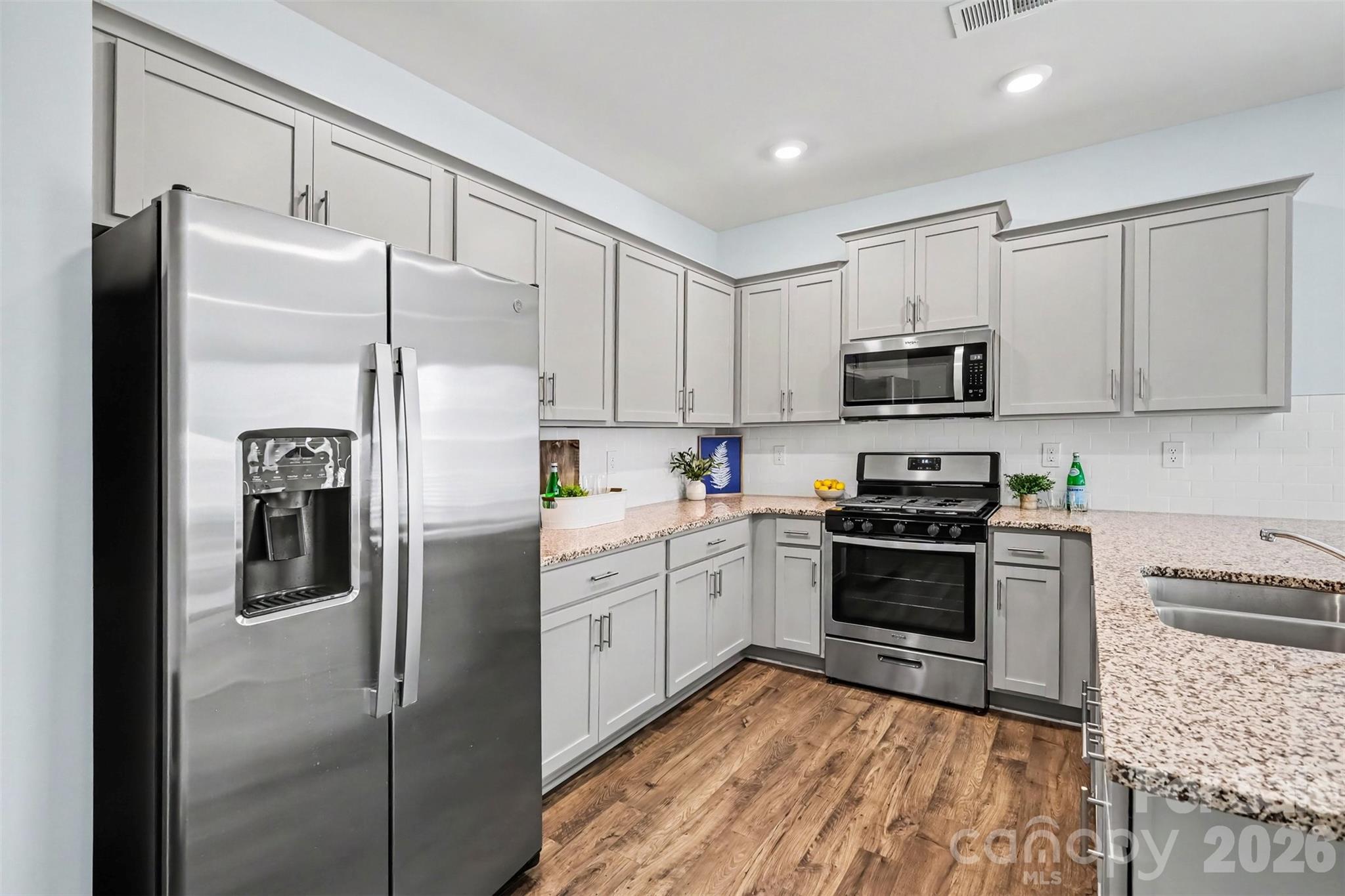 7594 Stonehouse Drive — Gastonia