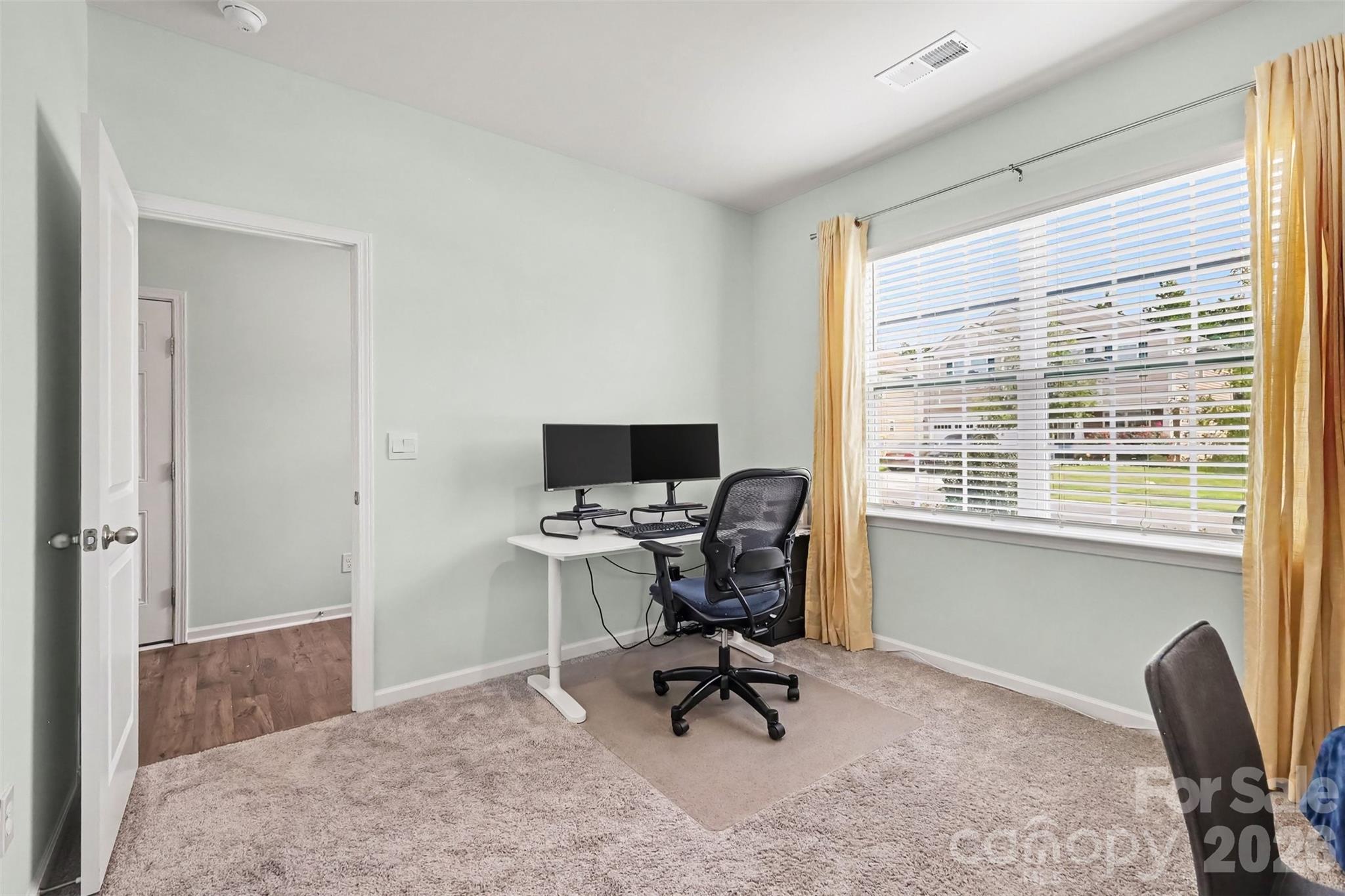 7594 Stonehouse Drive — Gastonia