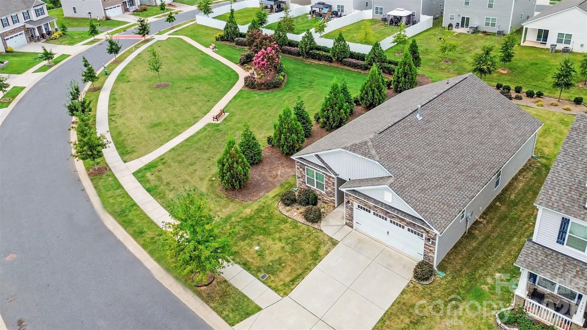 7594 Stonehouse Drive — Gastonia