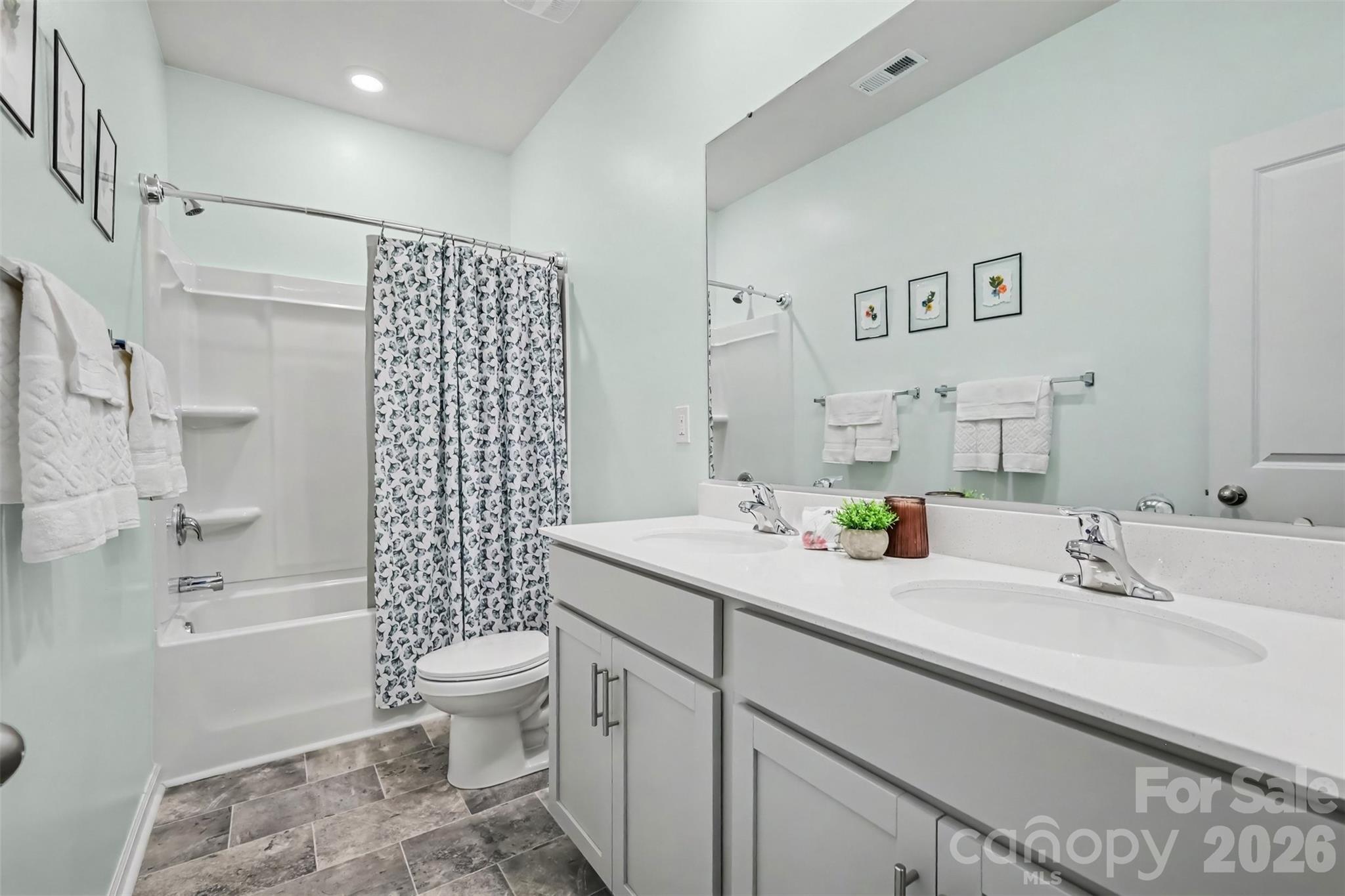 7594 Stonehouse Drive — Gastonia