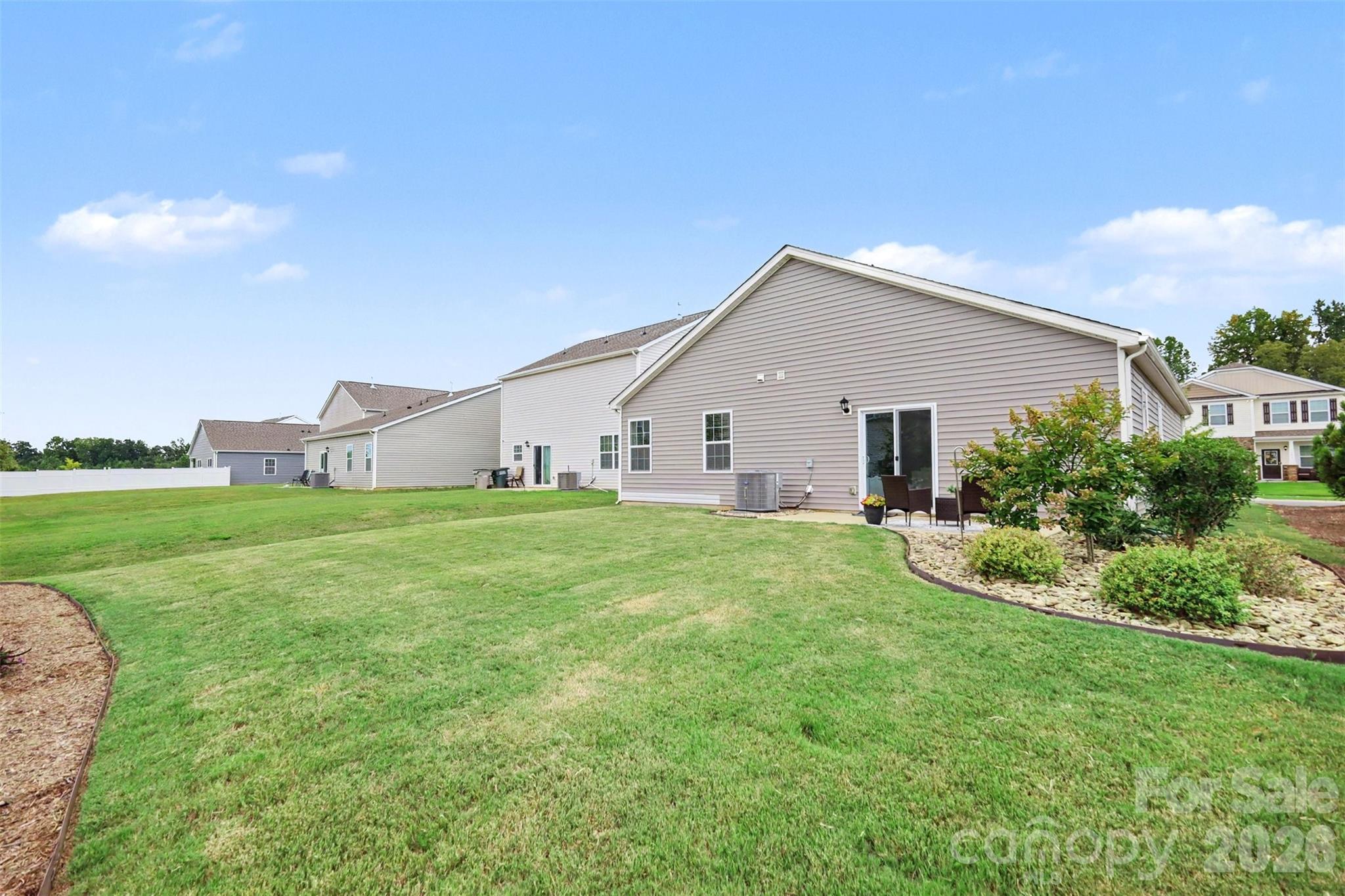 7594 Stonehouse Drive — Gastonia