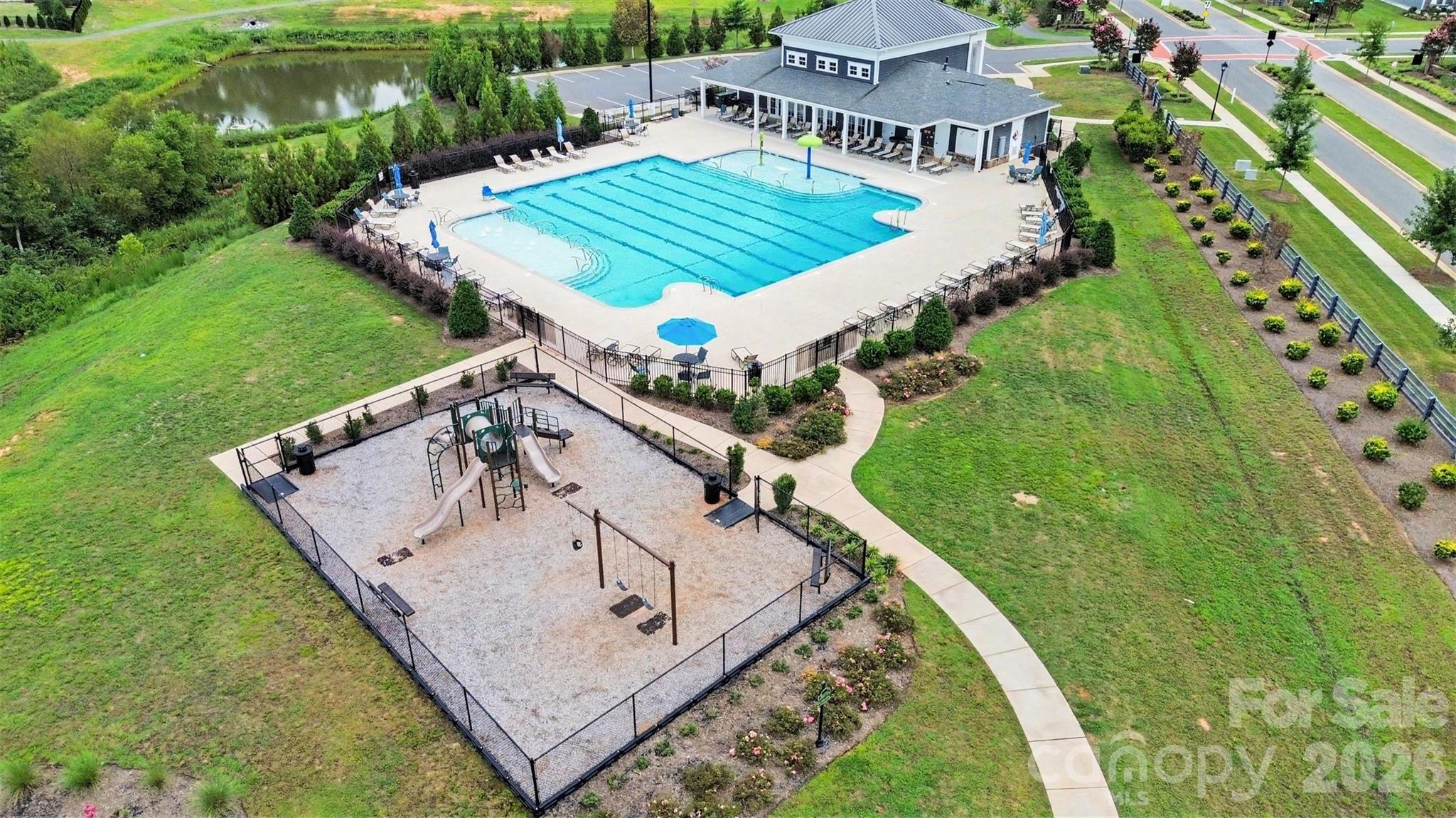 7594 Stonehouse Drive — Gastonia