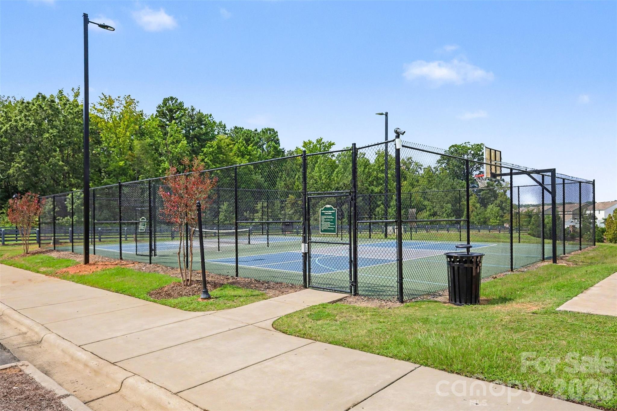 7594 Stonehouse Drive — Gastonia