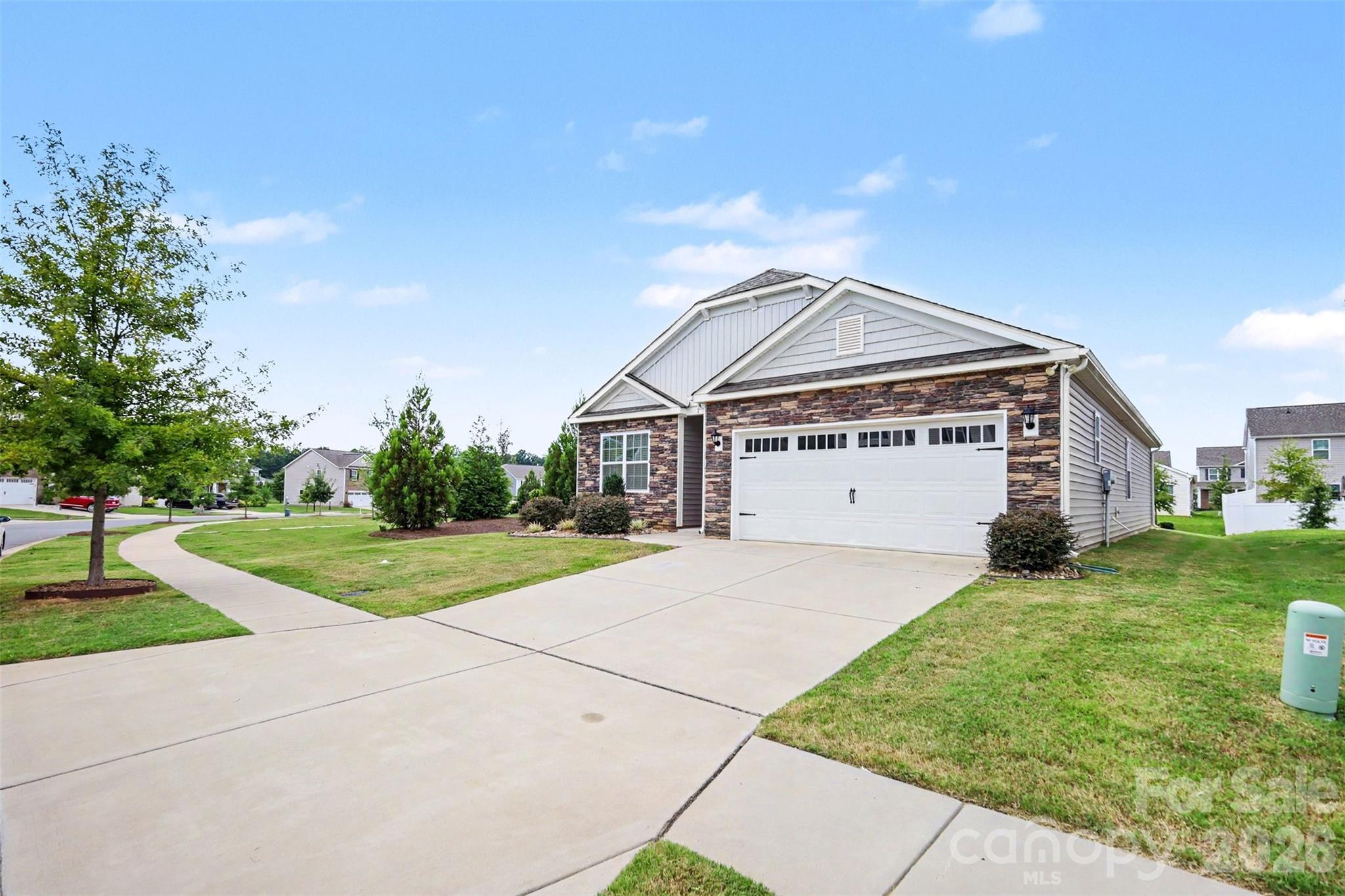 7594 Stonehouse Drive — Gastonia