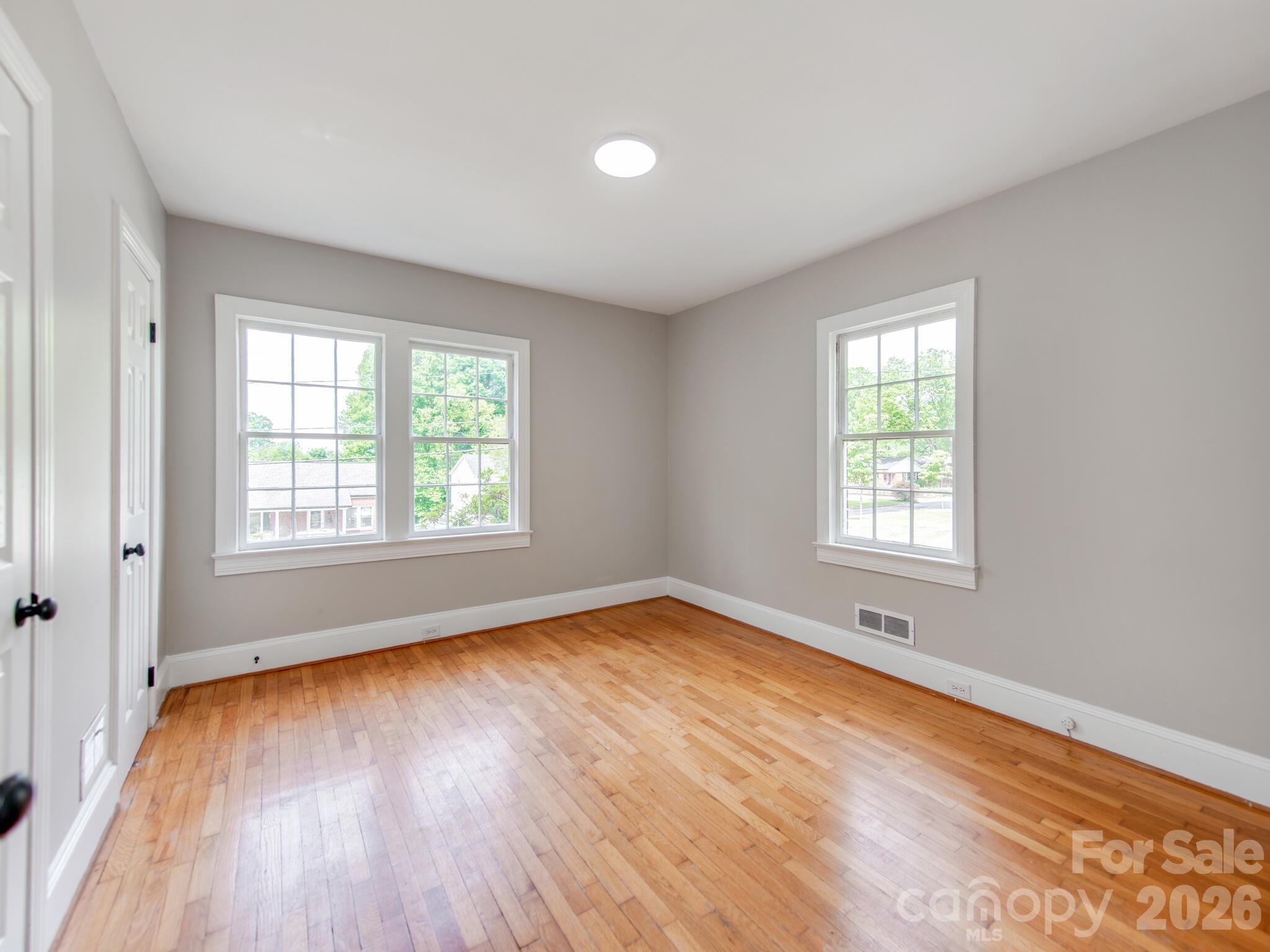 113 Falls Street — Morganton