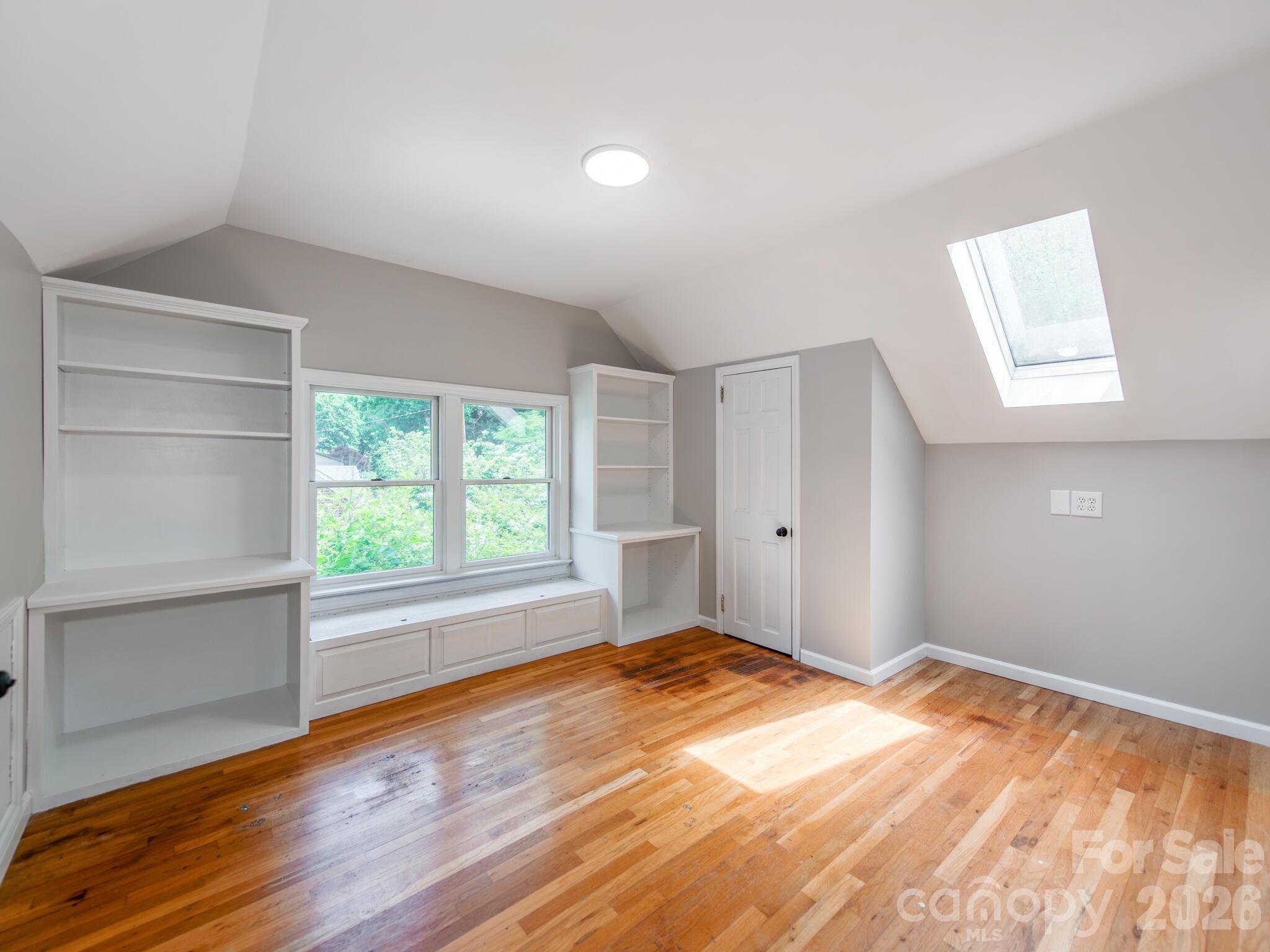 113 Falls Street — Morganton