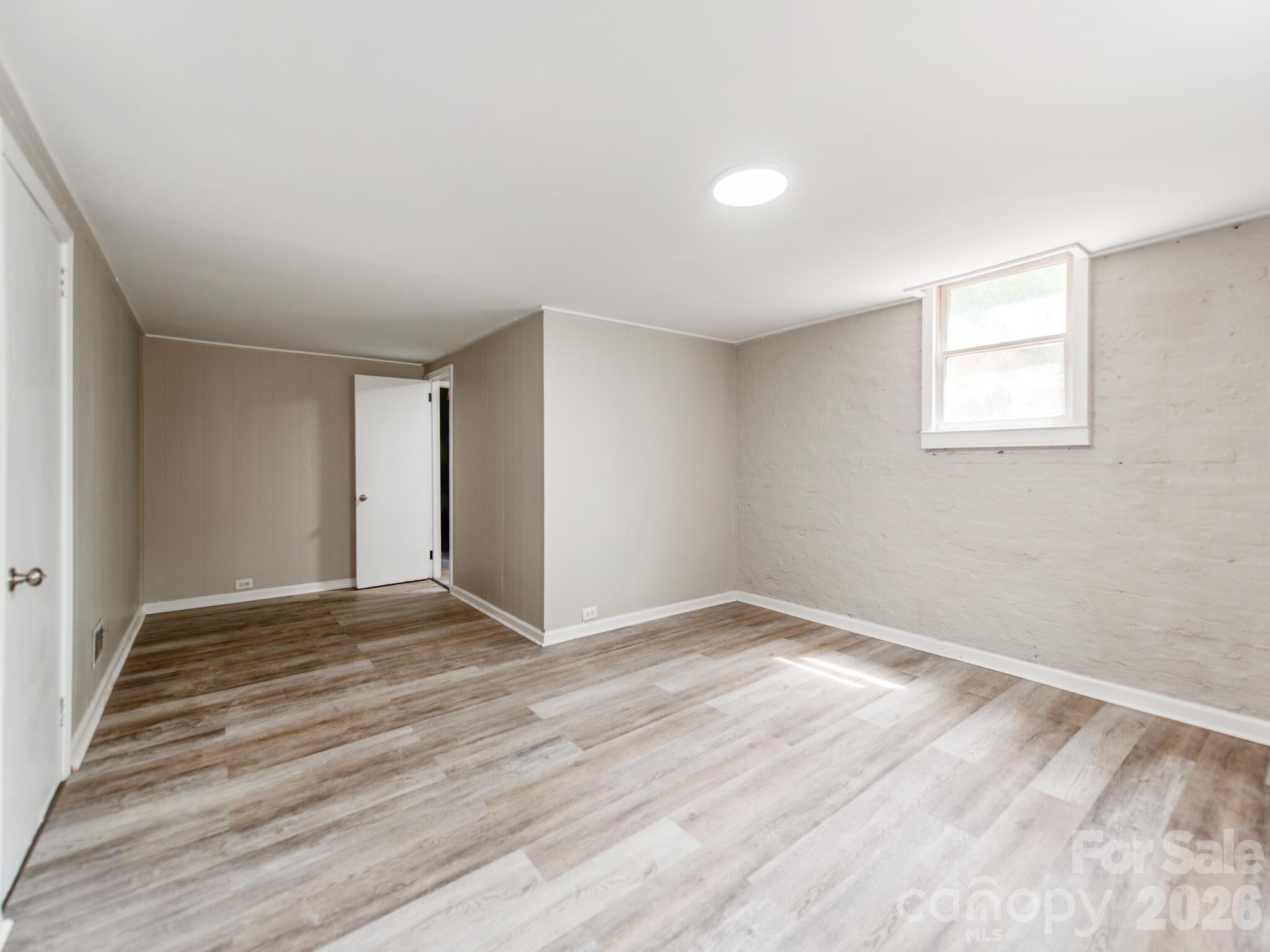 113 Falls Street — Morganton