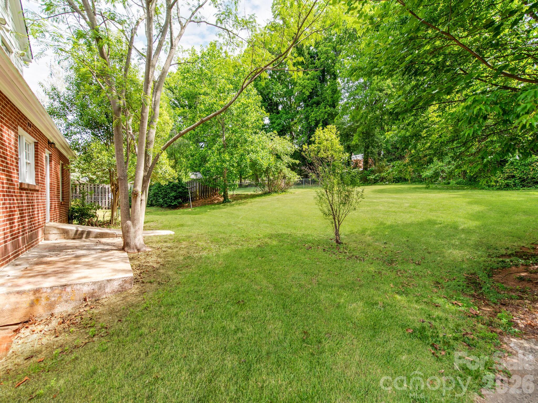 113 Falls Street — Morganton