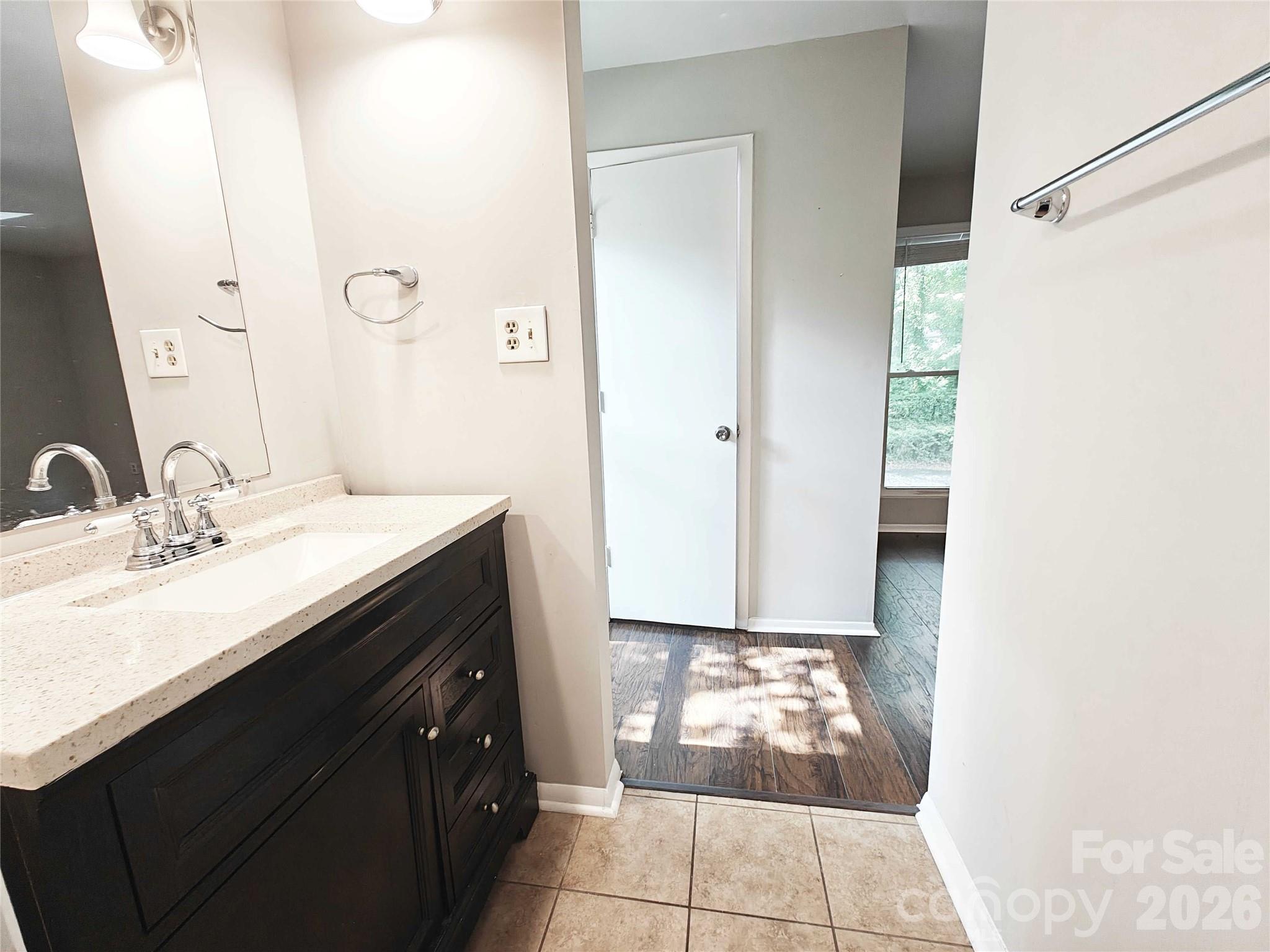 4948 Sardis Road #C — Charlotte