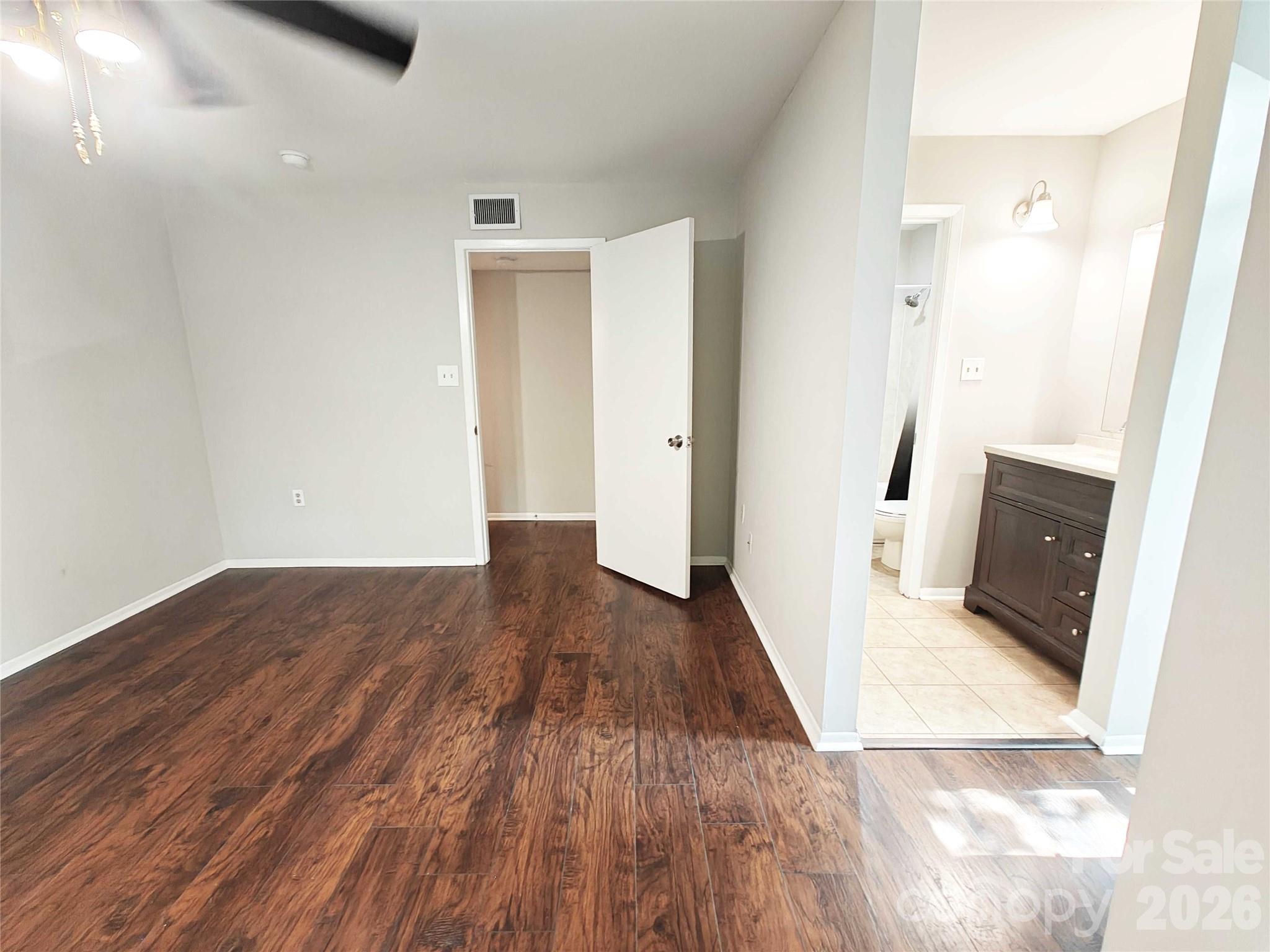 4948 Sardis Road #C — Charlotte