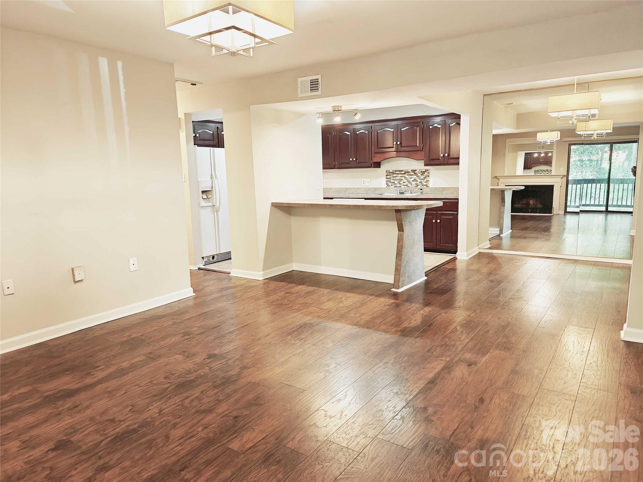 4948 Sardis Road #C — Charlotte