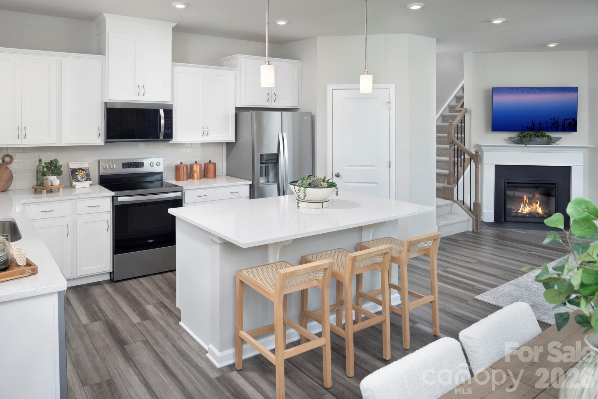 335 Laura Elizabeth Lane — Clover