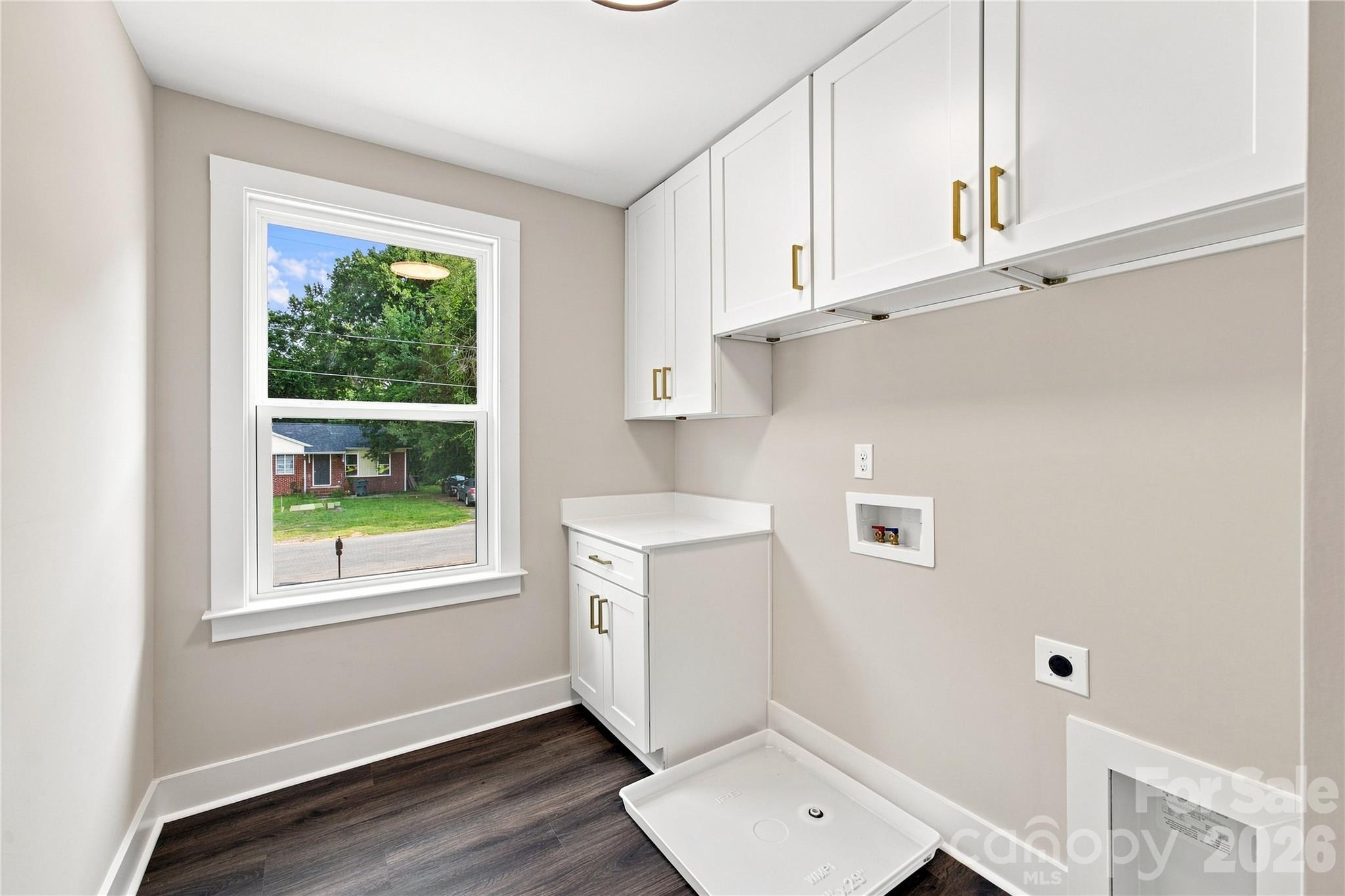 2211 W Seventh Avenue — Gastonia