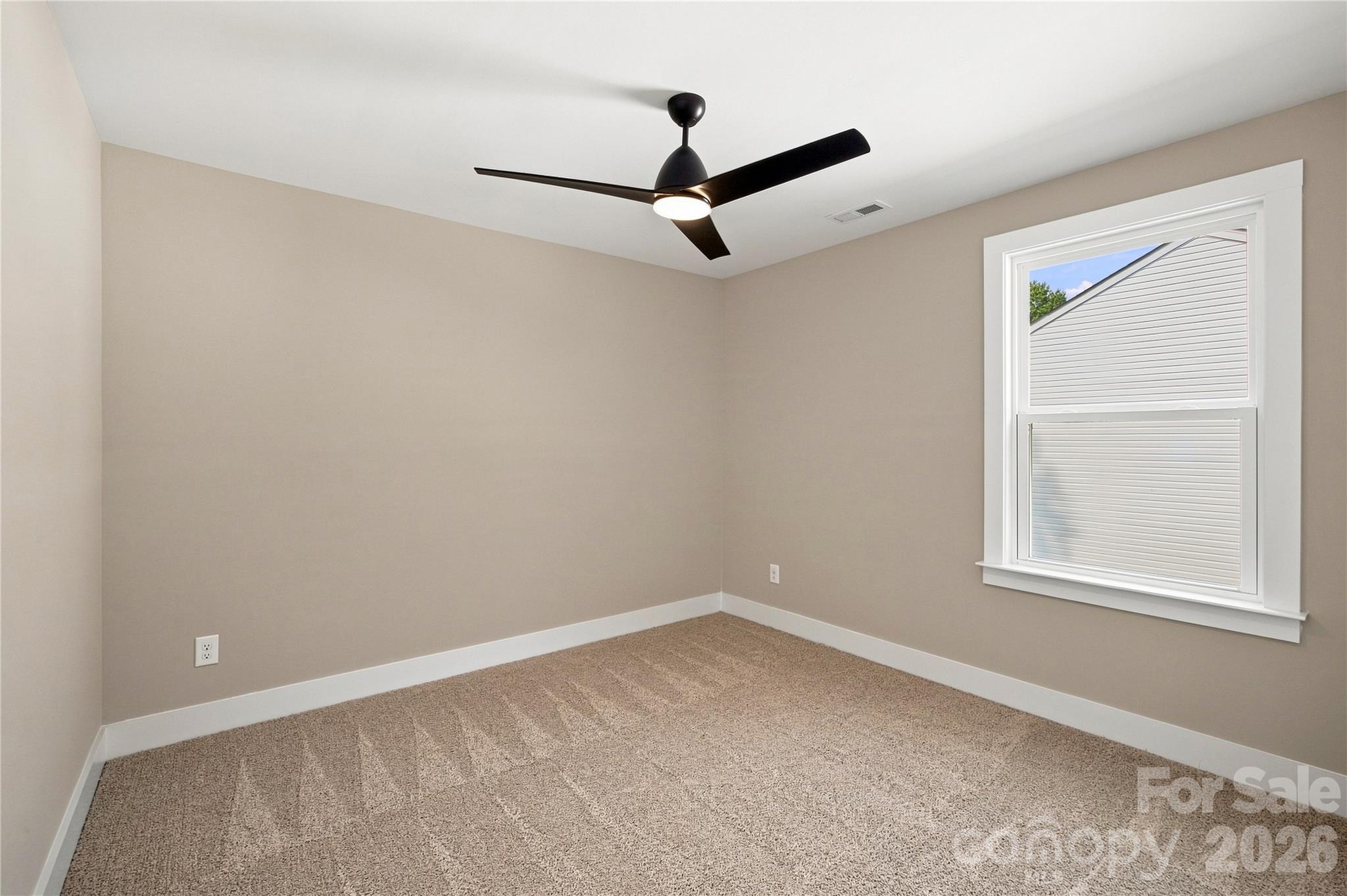 2211 W Seventh Avenue — Gastonia