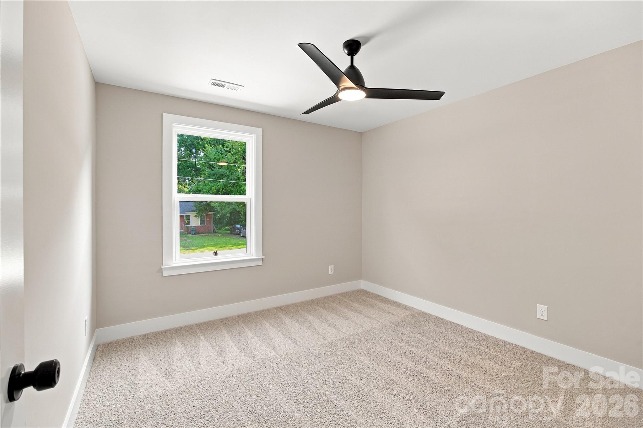 2211 W Seventh Avenue — Gastonia