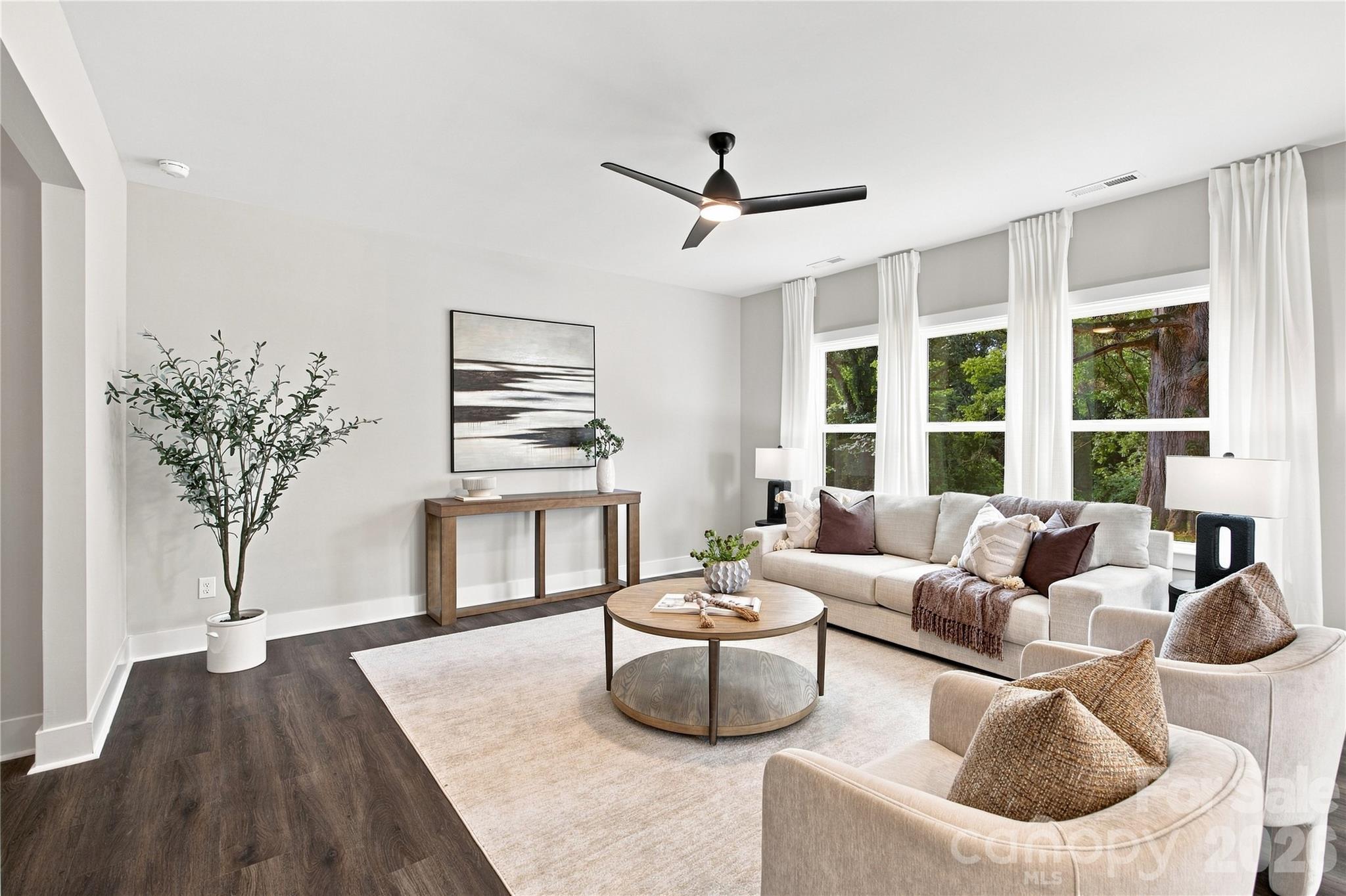 2211 W Seventh Avenue — Gastonia